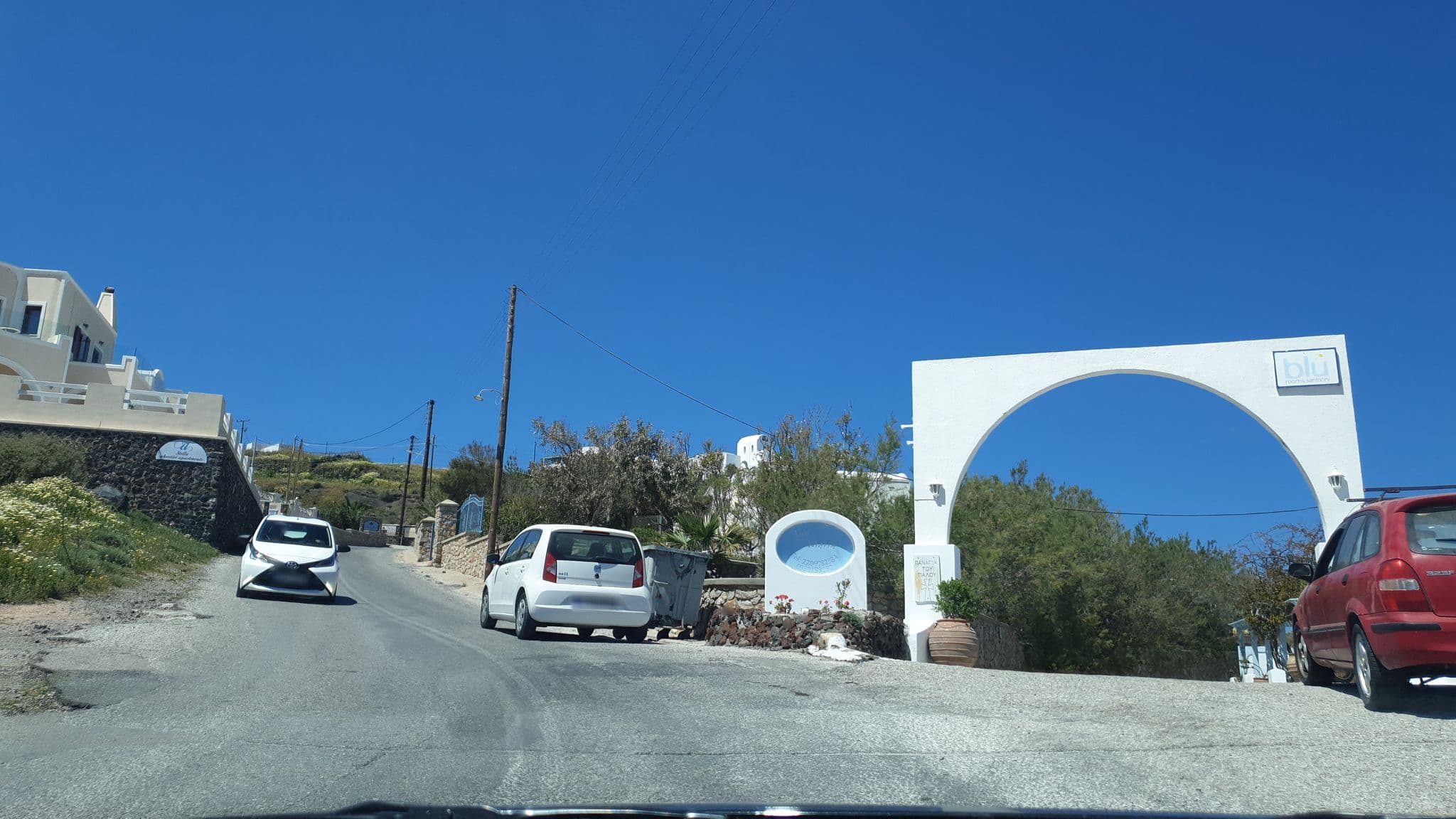 Street view near Blu Rooms, Emporeío — © giannis (CC BY-SA · Mapillary)