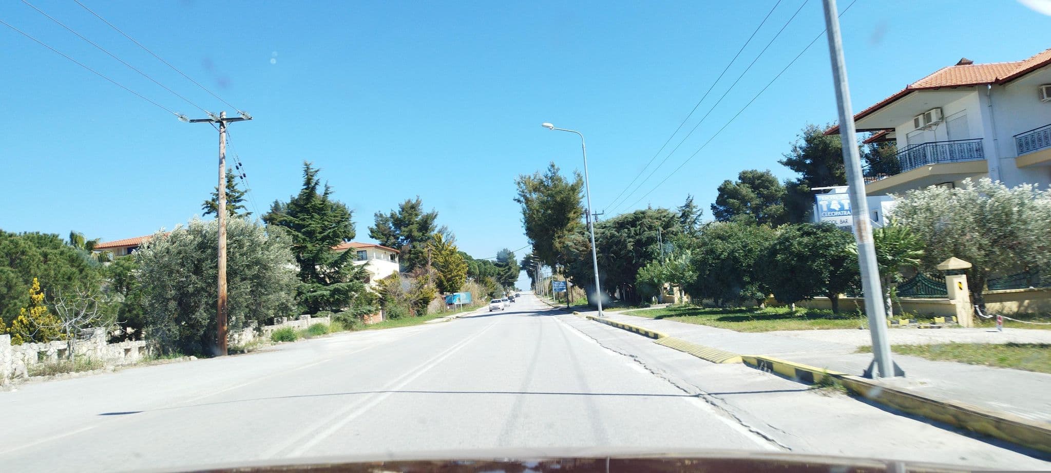 Street view near Macedonia Sky *, Pefkochóri — © neau (CC BY-SA · Mapillary)
