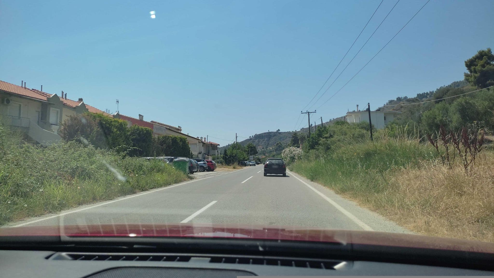 Street view near Dias Apartments, Políkhronon — © neau (CC BY-SA · Mapillary)