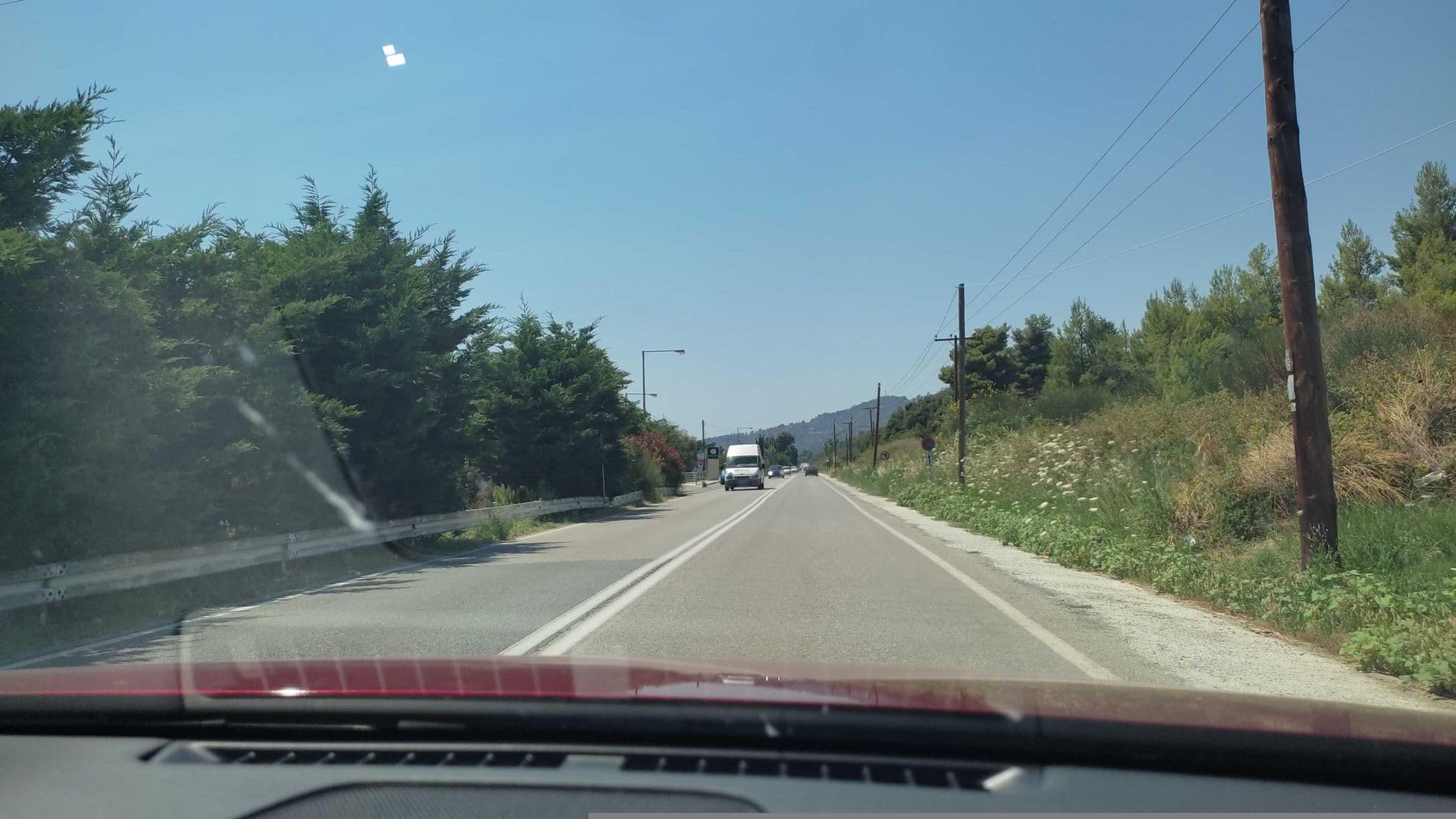 Street view near Hotel Makedon ***, Políkhronon — © neau (CC BY-SA · Mapillary)
