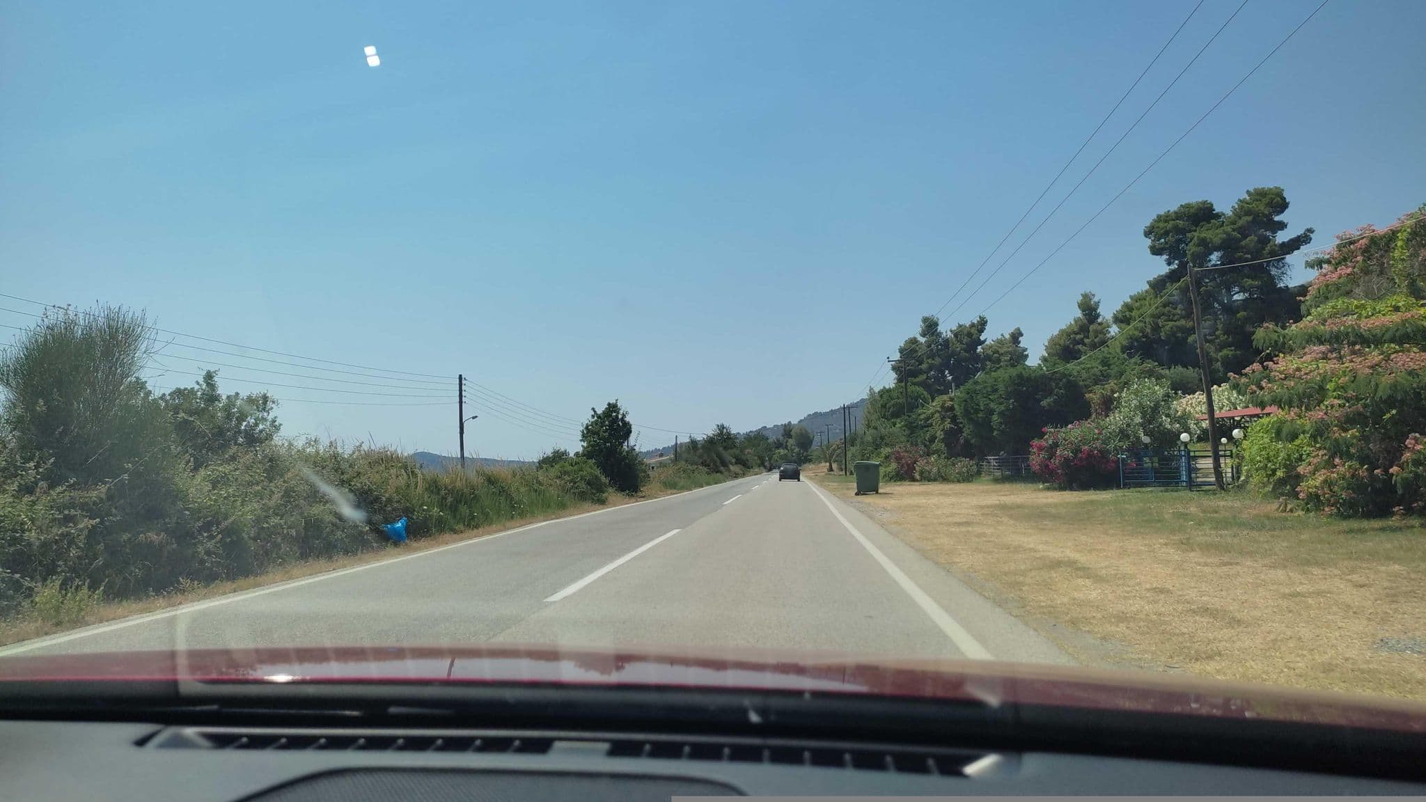Street view near Hotel Kangaroo, Políkhronon — © neau (CC BY-SA · Mapillary)