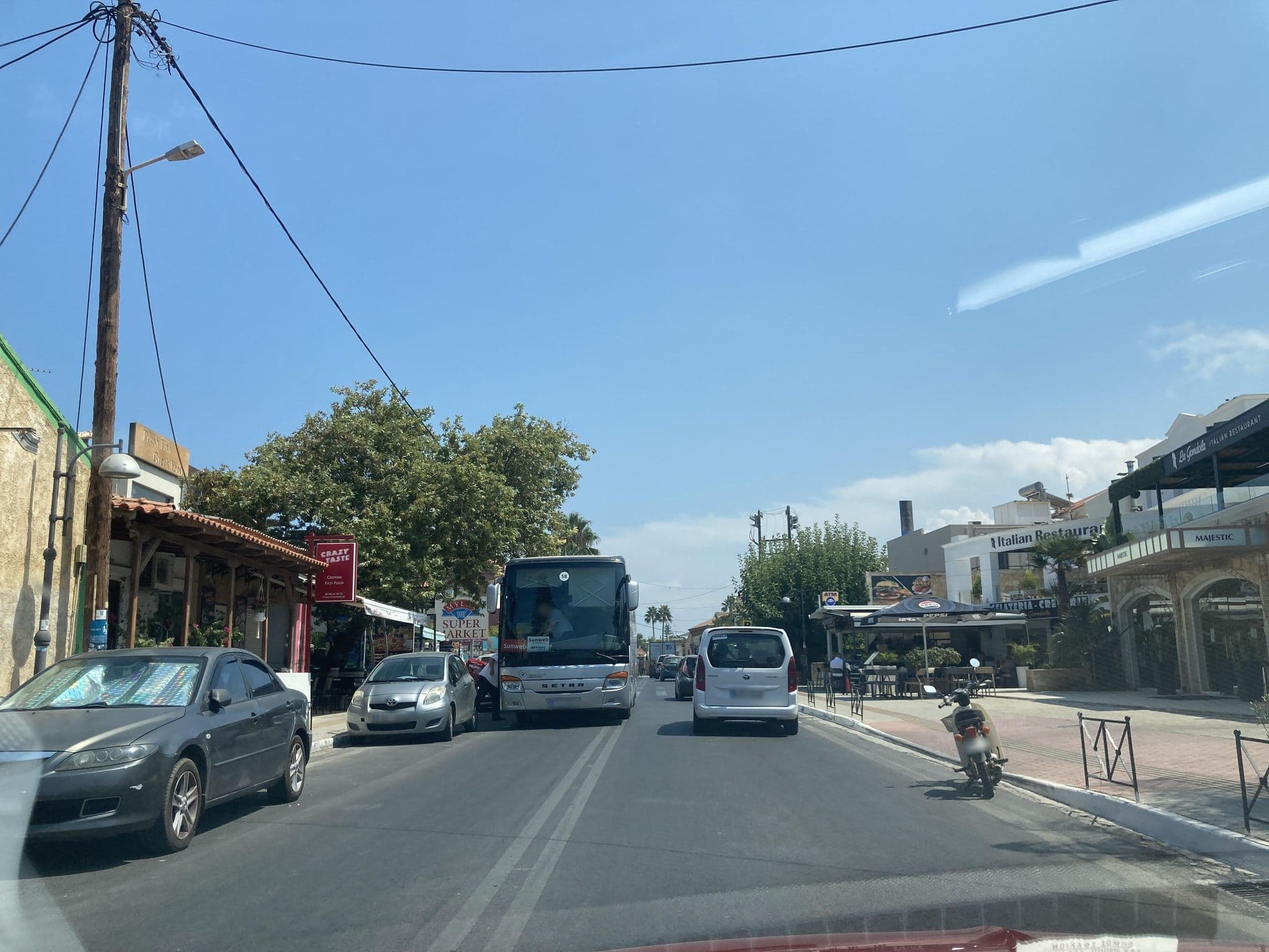 Street view near Marias Hotel, Galatás — © fod (CC BY-SA · Mapillary)