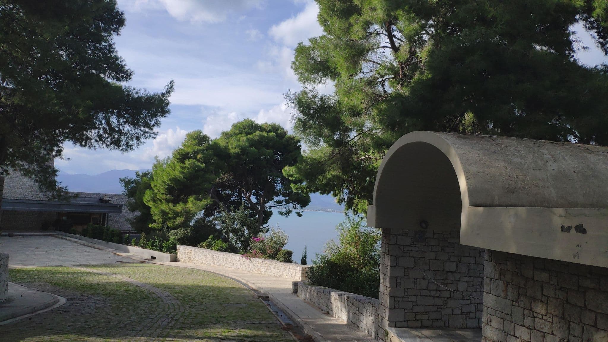 Street view near Nafplio Palace, Náfplio — © pppetros (CC BY-SA · Mapillary)