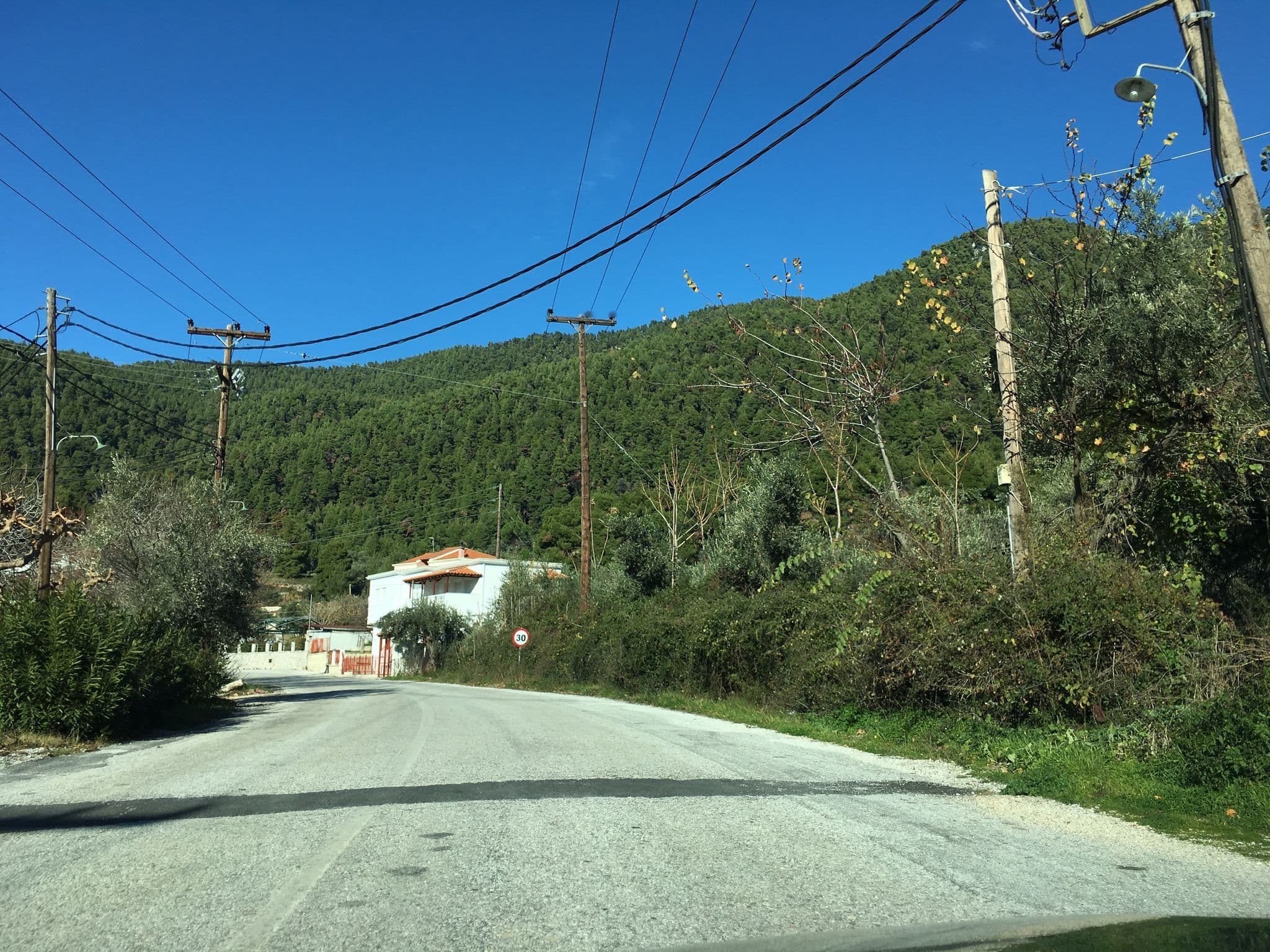 Street view near Elios Holiday Hotel, Skópelos — © wazer (CC BY-SA · Mapillary)