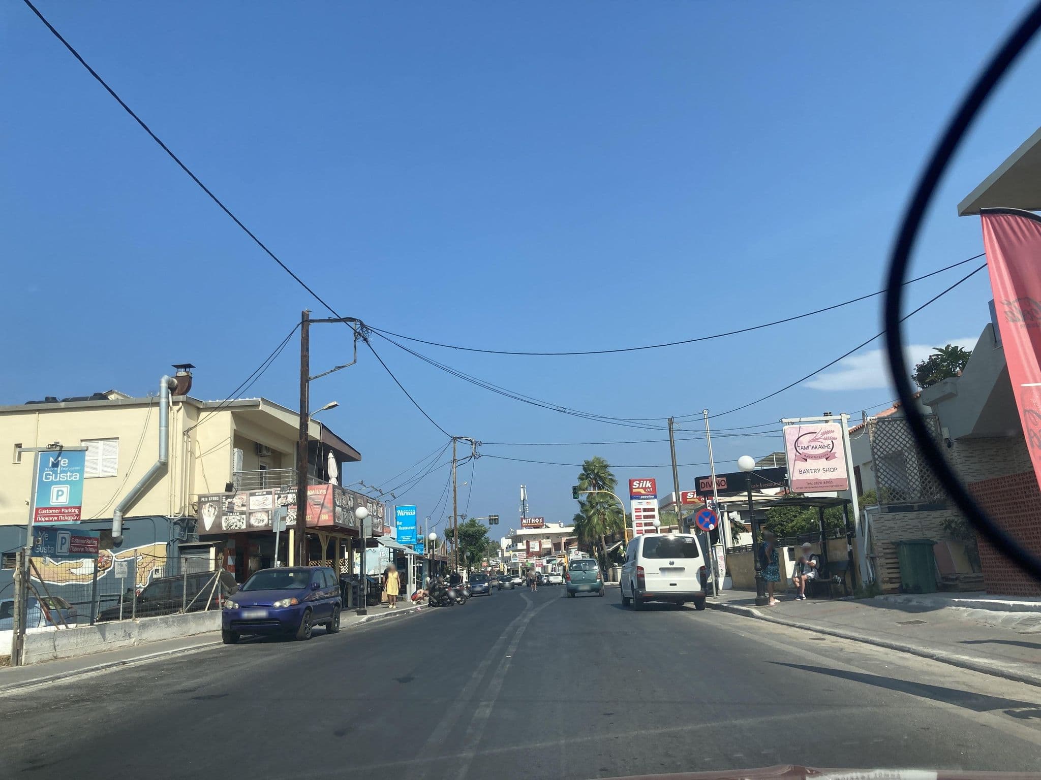Street view near Virgina beach hotel, Galatás — © fod (CC BY-SA · Mapillary)