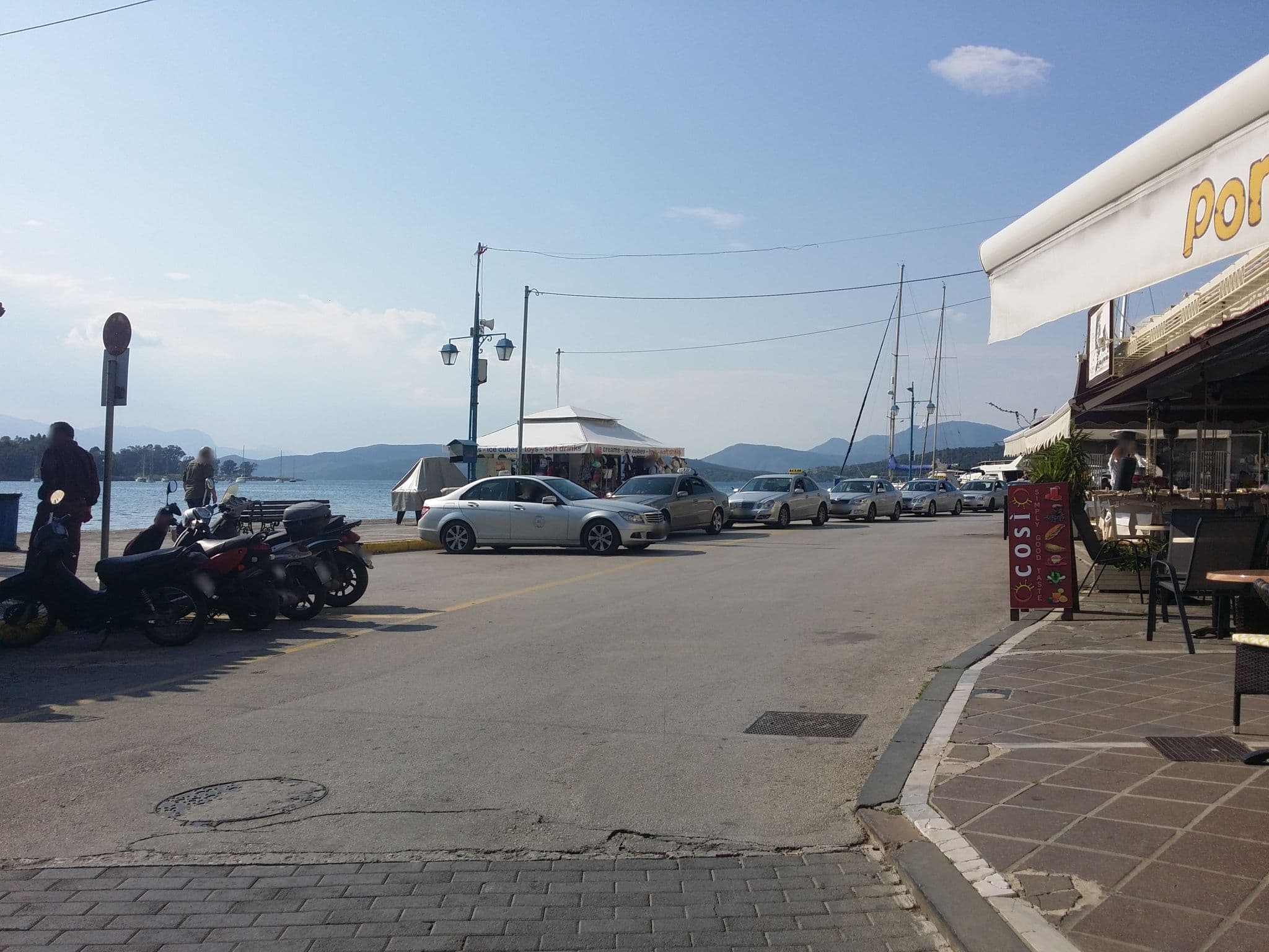 Street view near Manessi Hotel, Póros — © pppetros (CC BY-SA · Mapillary)