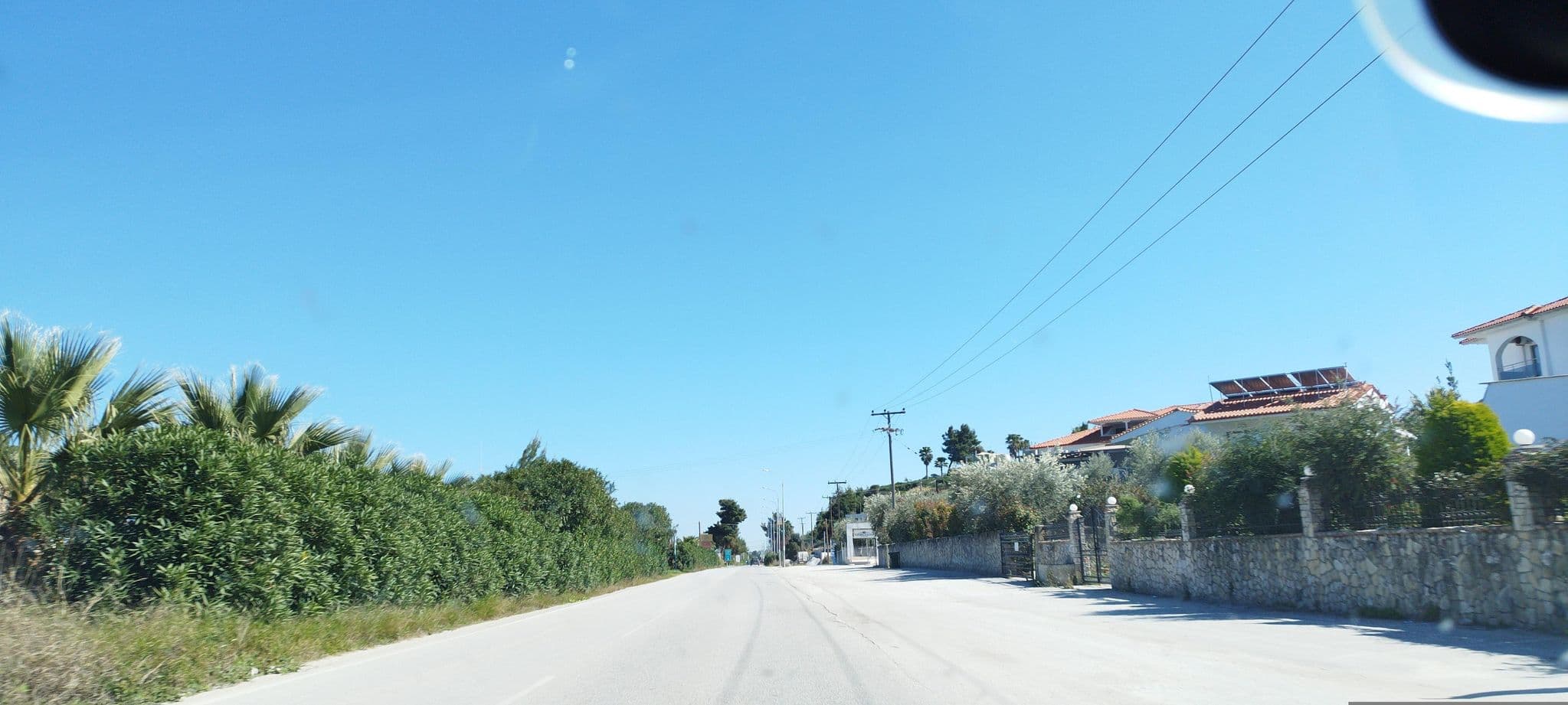 Street view near VILLA NIKKI, Pefkochóri — © neau (CC BY-SA · Mapillary)
