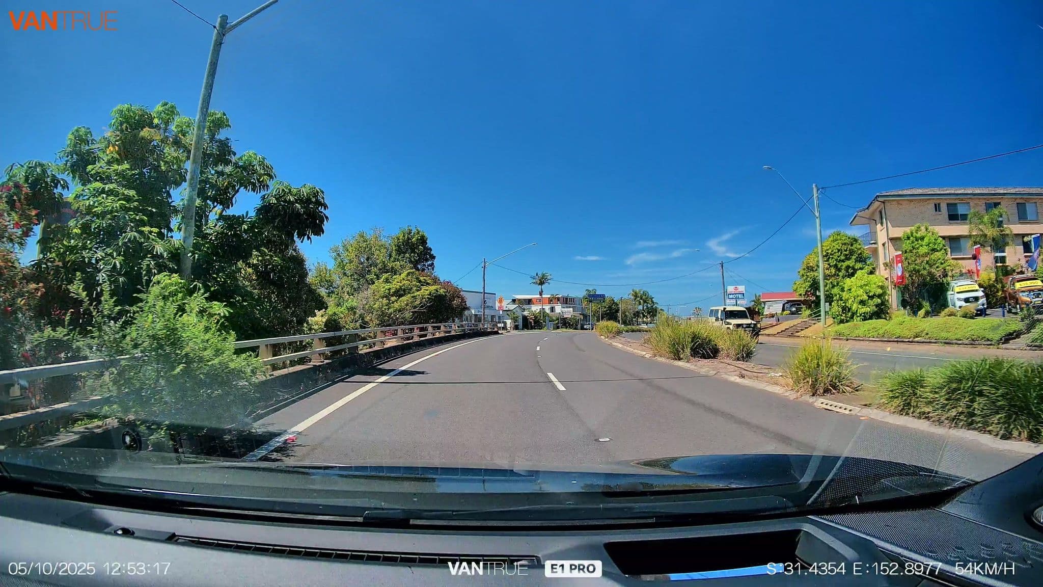 Street view near Koala Tree Motel, Port Macquarie — © davidar (CC BY-SA · Mapillary)