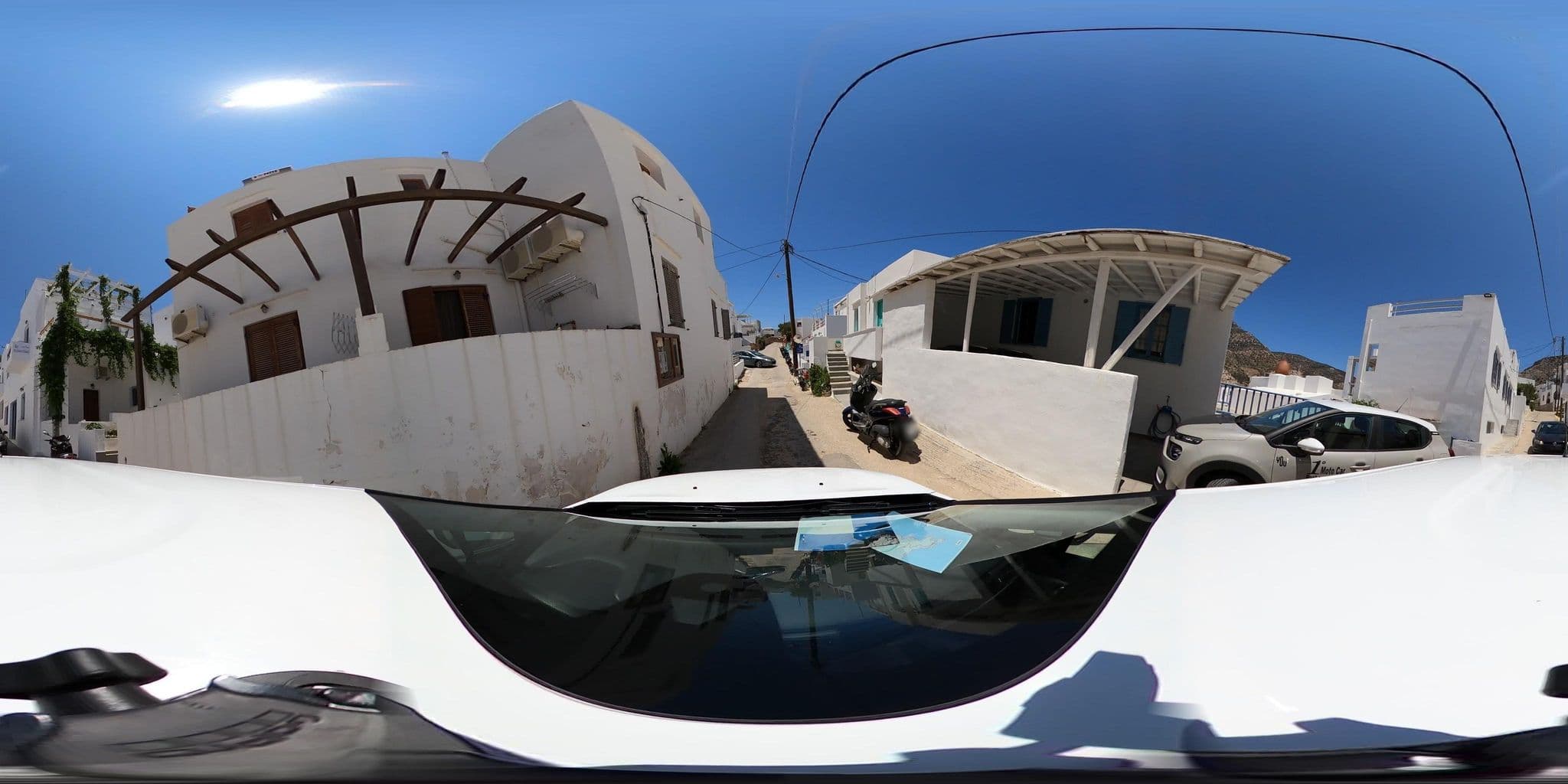 Street view near Foskolou Flora, Adámas