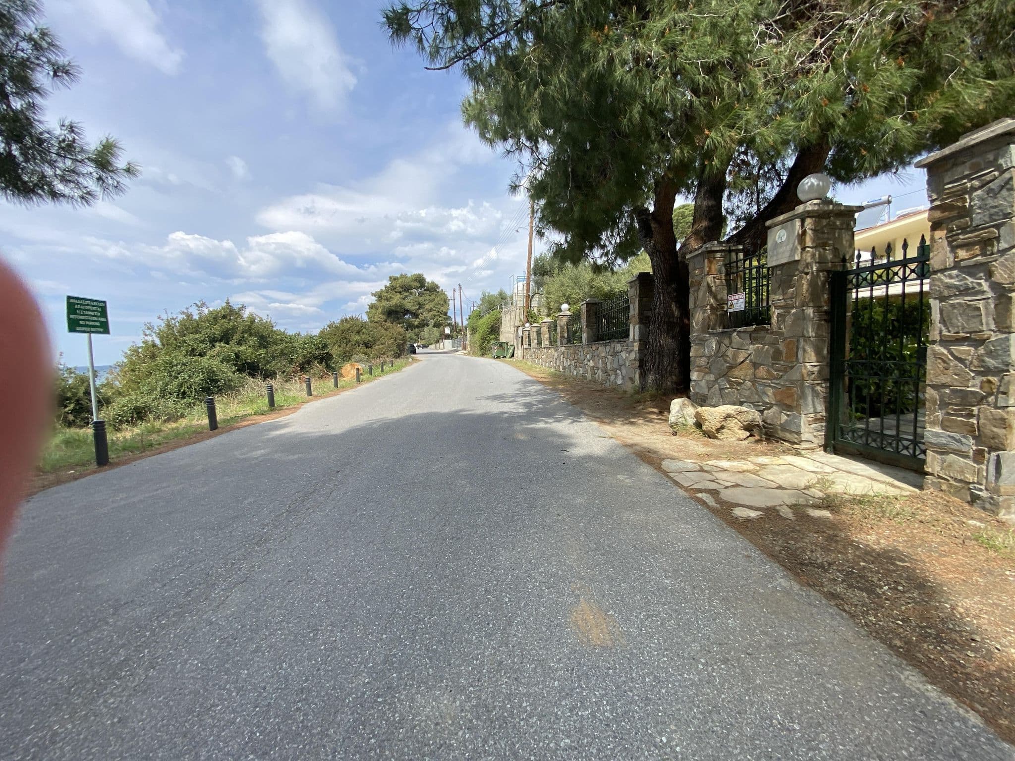 Street view near Moriel Seaside Homes Suites, Néos Marmarás — © danjon666 (CC BY-SA · Mapillary)