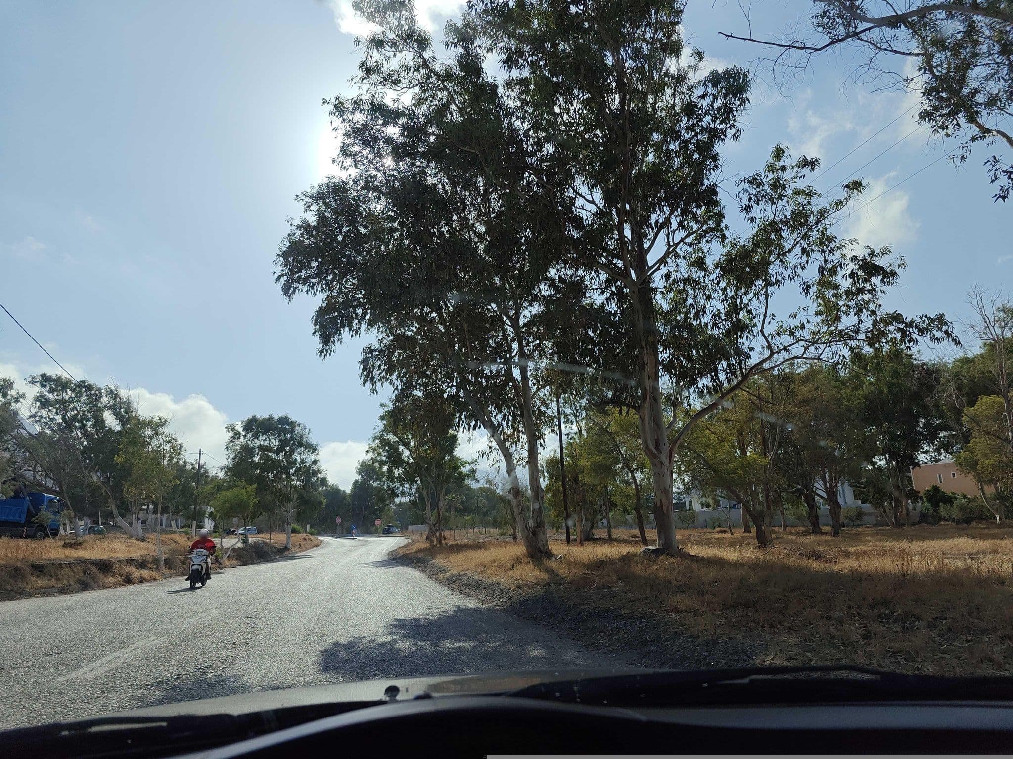 Street view near Kamari Dome, Mesariá — © grkpete (CC BY-SA · Mapillary)