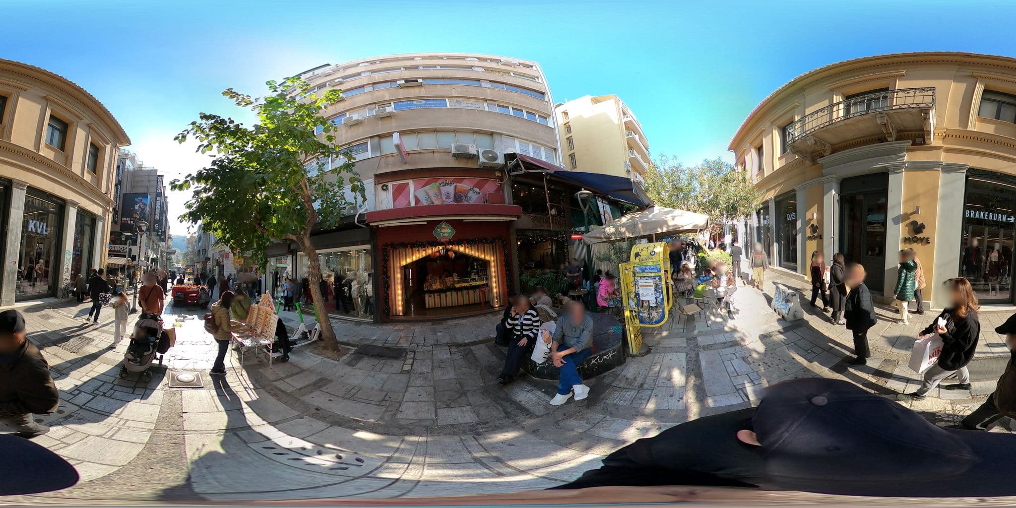 Street view near Mona Hôtel, Athens