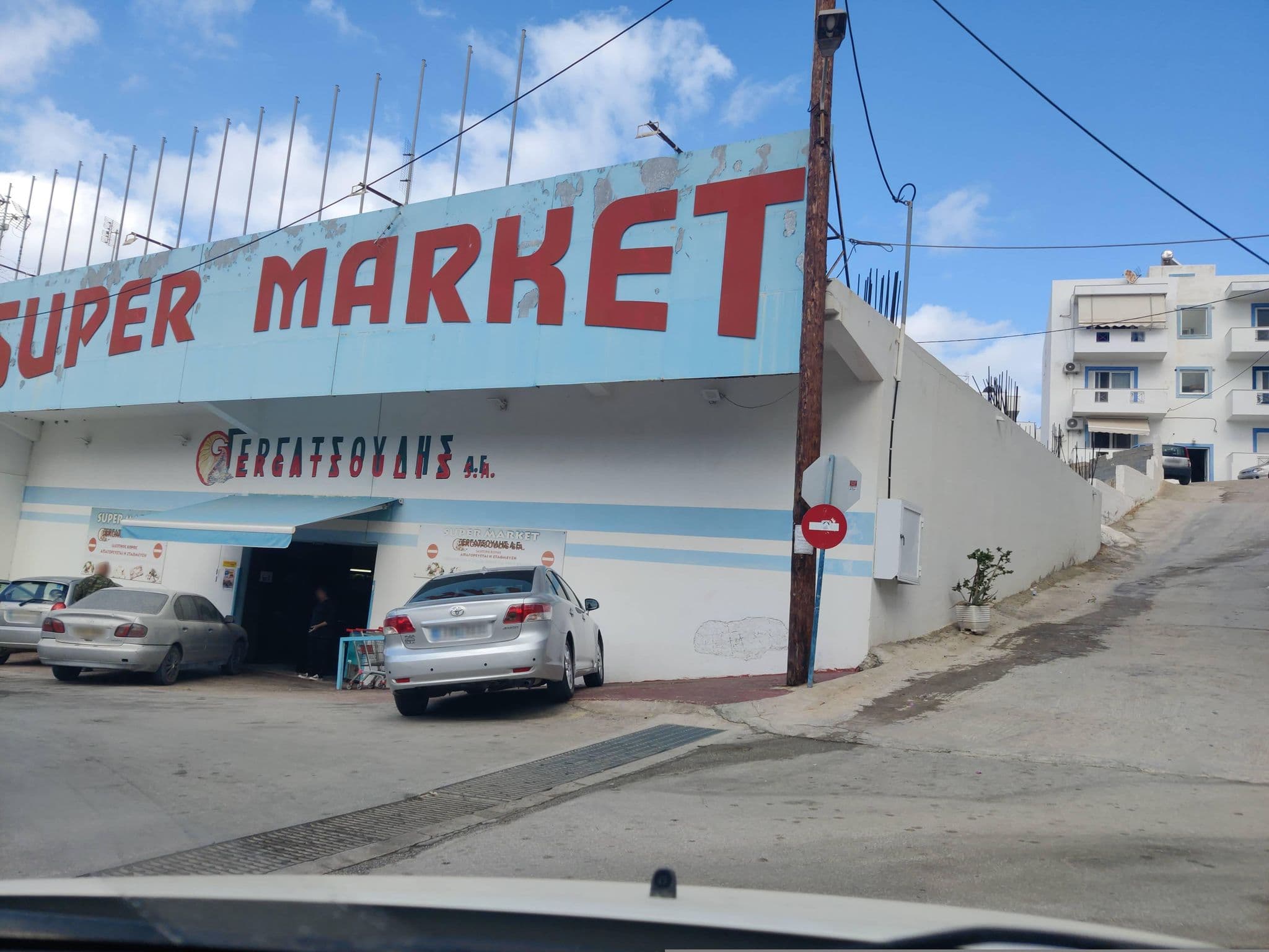 Street view near Hotel Karpathos, Karpathos — © kietlak (CC BY-SA · Mapillary)