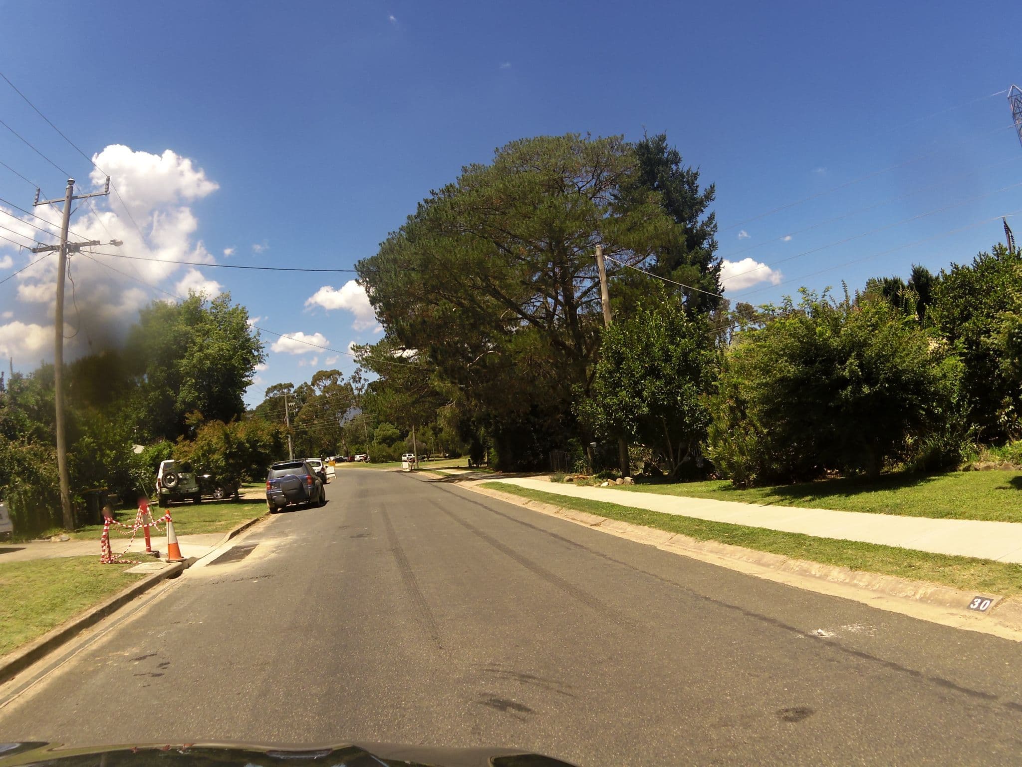 Street view near Wombat's Retreat, Bright — © skillsy (CC BY-SA · Mapillary)