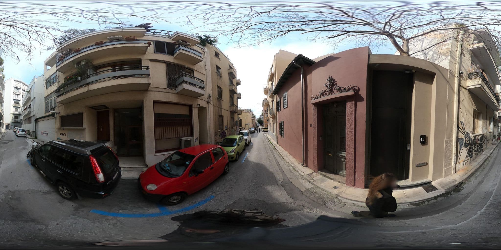 Street view near Alice Inn, Athens