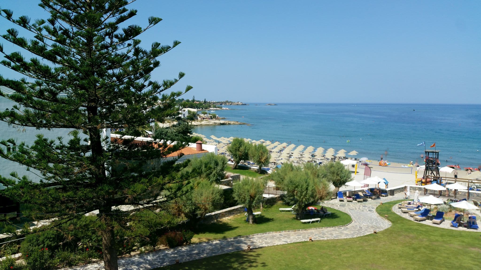 Street view near Creta Maris Beach Resort, Limín Khersonísou — © gergul56 (CC BY-SA · Mapillary)