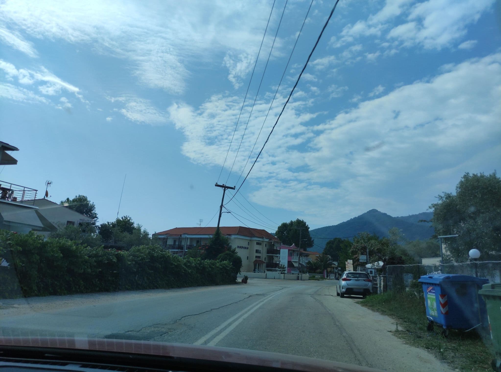 Street view near Villa Olivia, Potamiá — © neau (CC BY-SA · Mapillary)