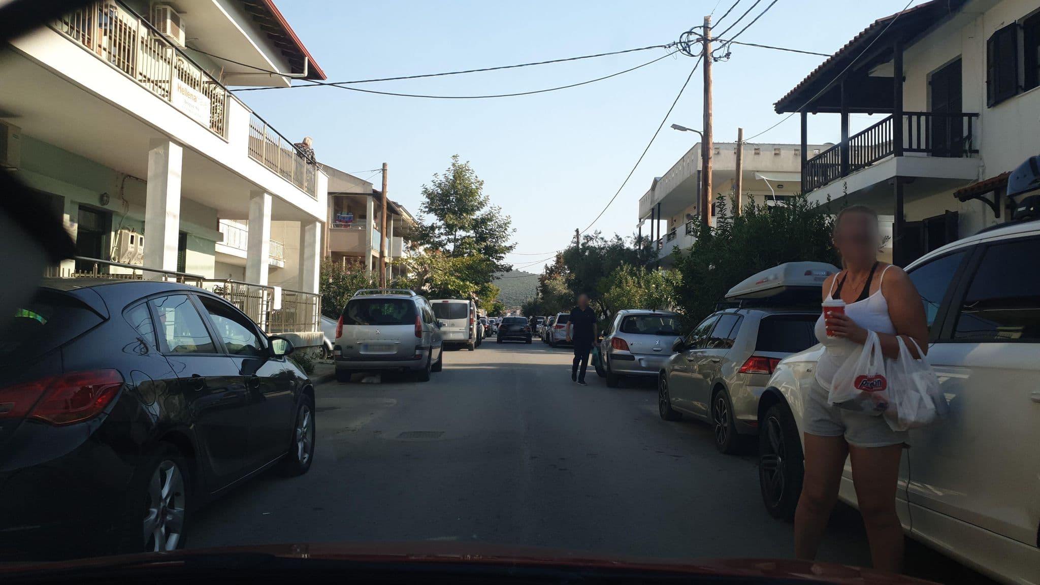 Street view near Hellena, Sárti — © yannakis (CC BY-SA · Mapillary)