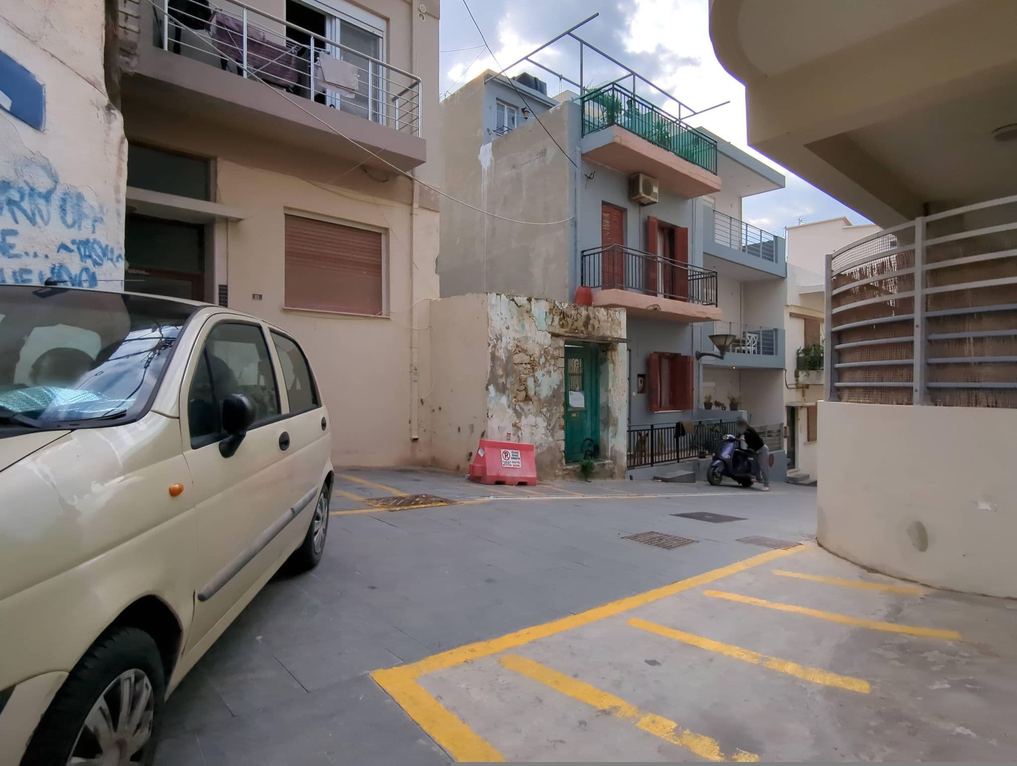 Street view near Kipos, Irákleion — © miguel_andrade (CC BY-SA · Mapillary)