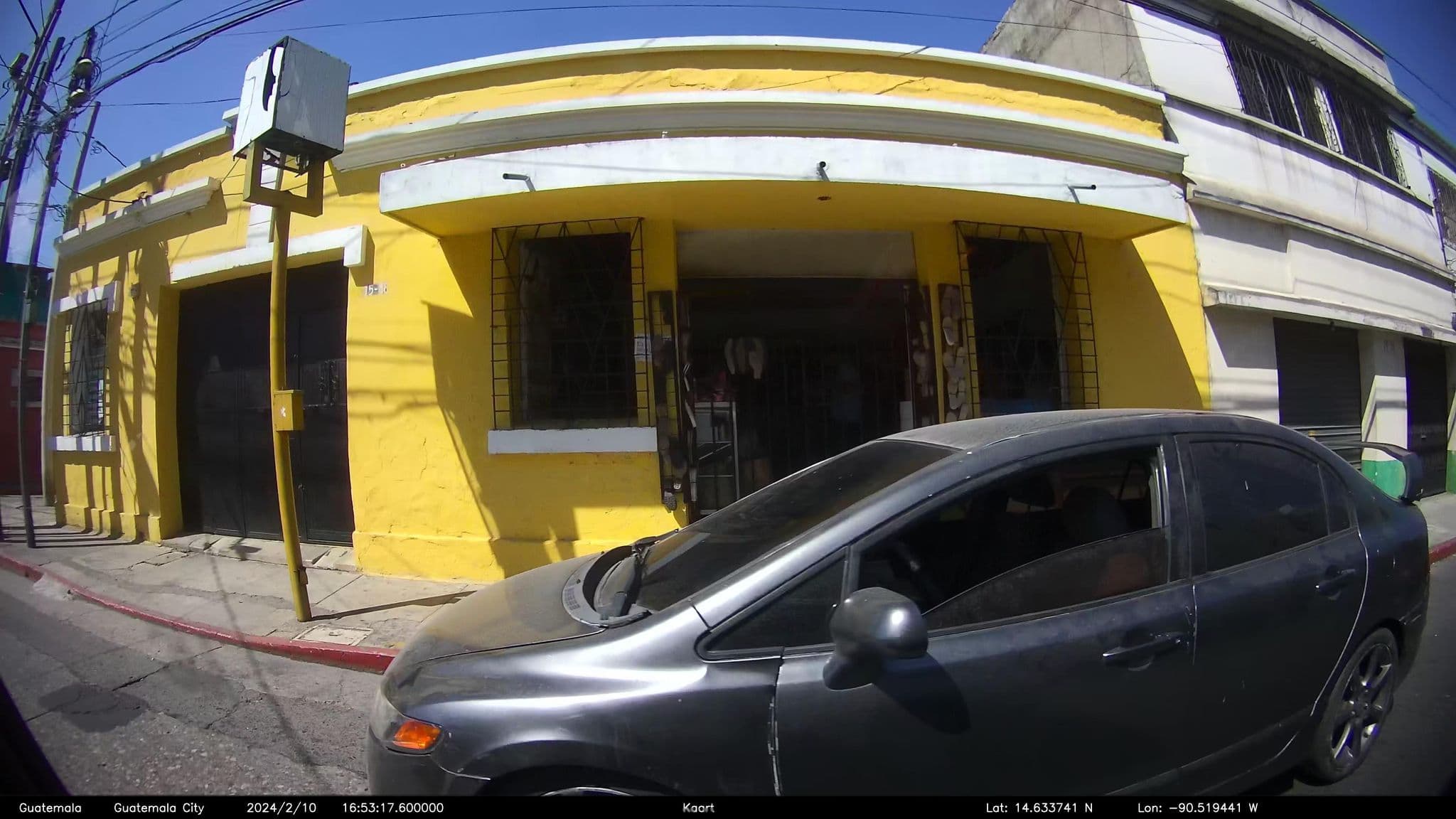 Street view near Hotel Villa Dorada, Guatemala City — © kaart_2 (CC BY-SA · Mapillary)
