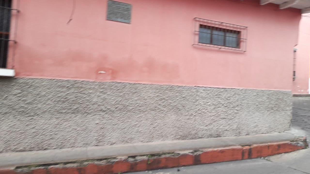 Street view near Casa Mañen, Quetzaltenango — © LuciaG (CC BY-SA · Mapillary)