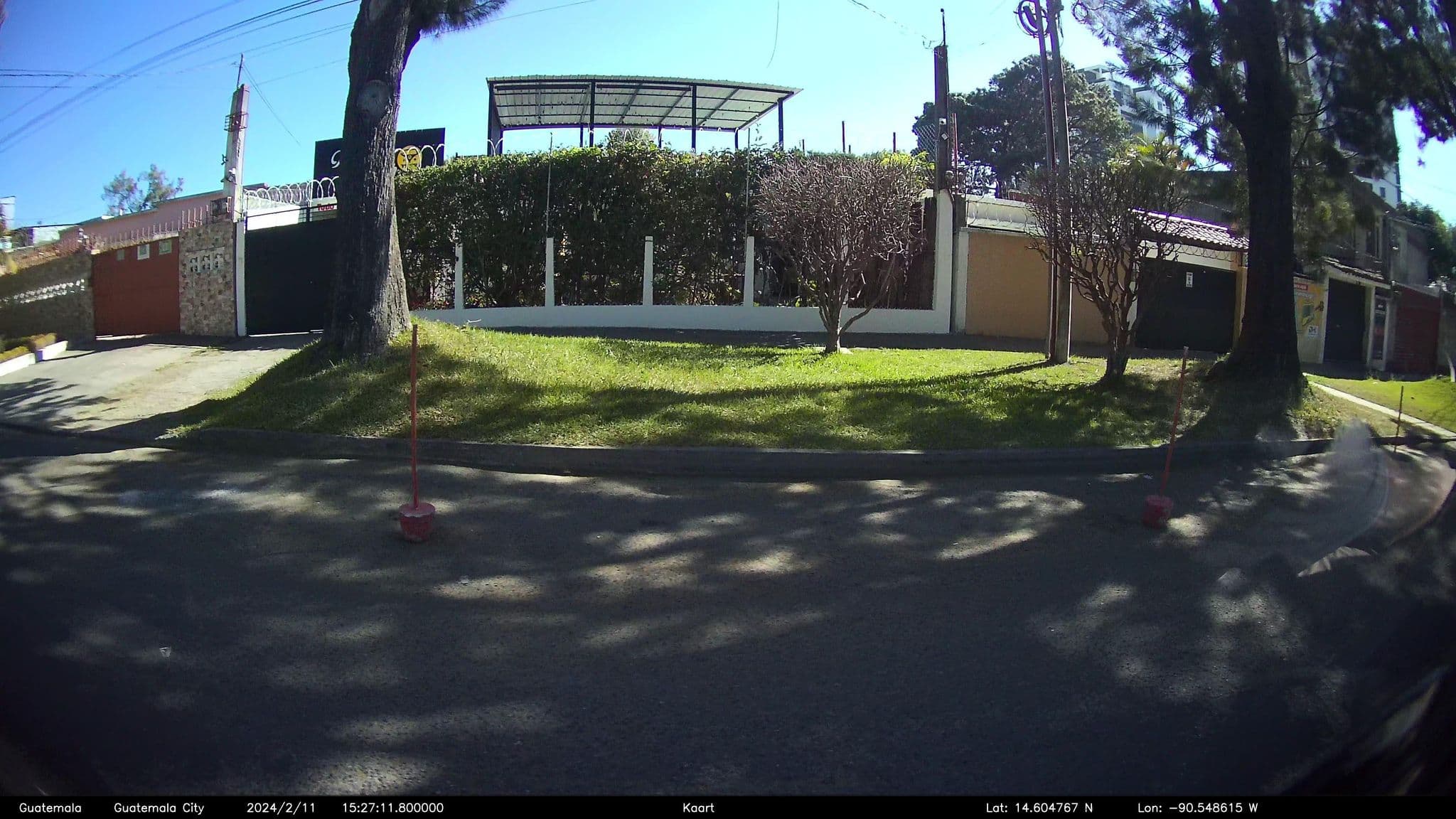 Street view near Kaena Point Hostel, Guatemala City — © kaart_2 (CC BY-SA · Mapillary)