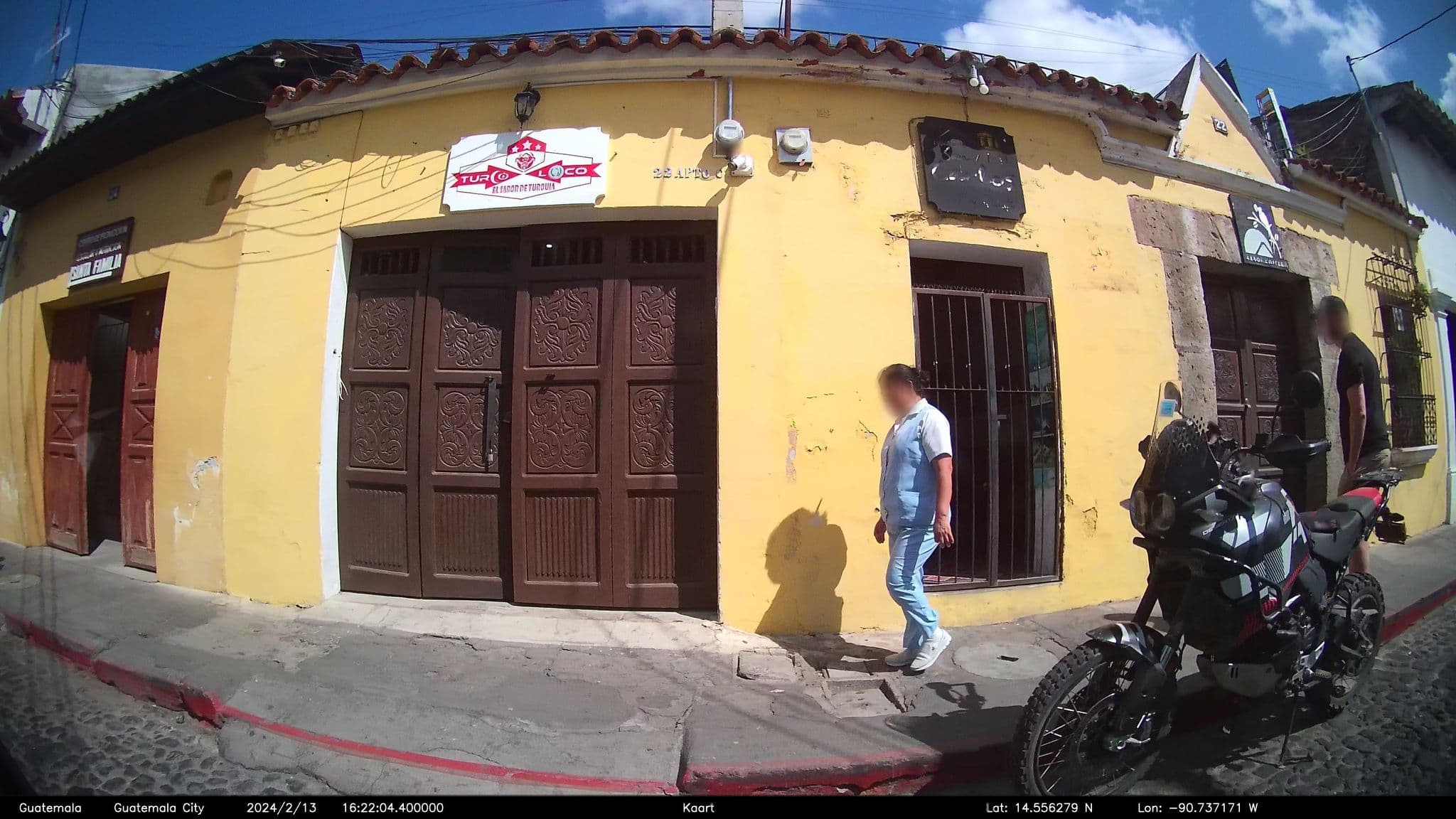 Street view near Hotel Posada Don Valentino, Antigua Guatemala — © kaart_2 (CC BY-SA · Mapillary)