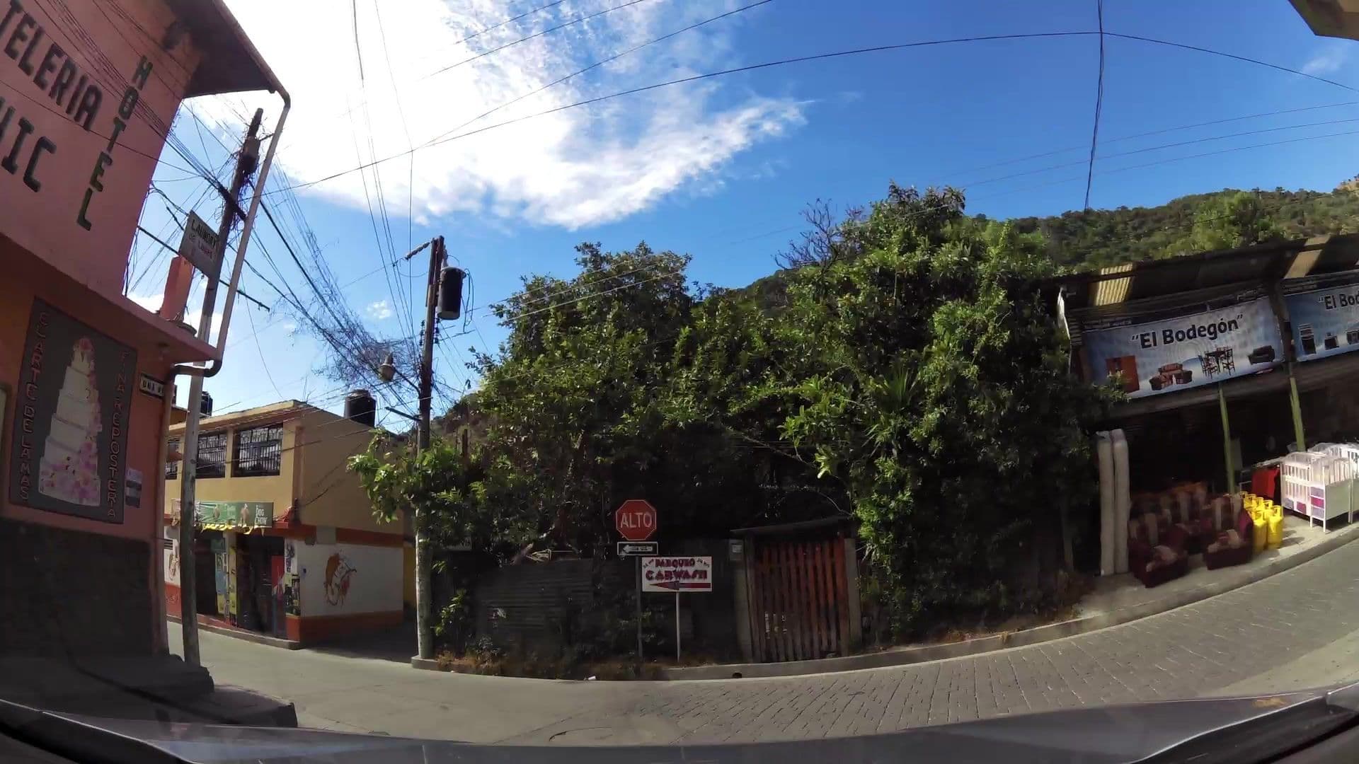 Street view near Hotel y Pastelería La Zanahoria Chic, Panajachel — © kaartcam (CC BY-SA · Mapillary)