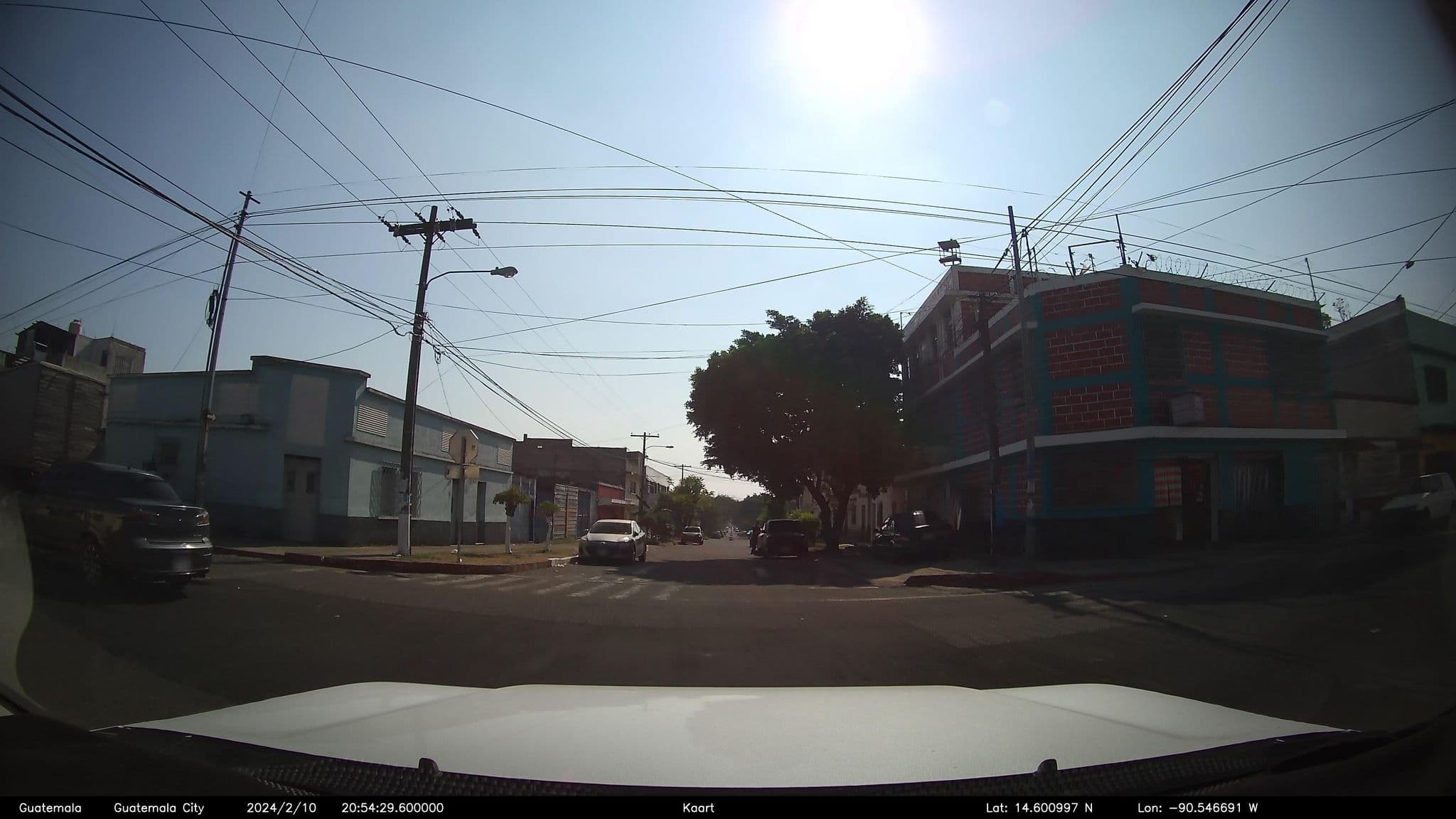 Street view near Hotel Velásquez, Guatemala City — © kaart_2 (CC BY-SA · Mapillary)