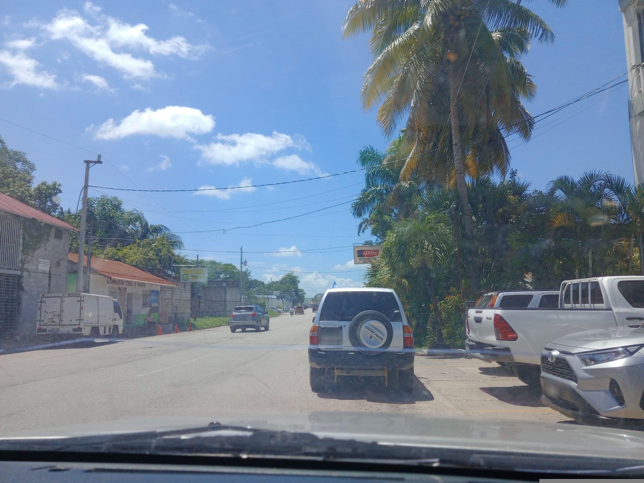Street view near La Casona del Lago, Flores — © ingetelca_telefono_6 (CC BY-SA · Mapillary)