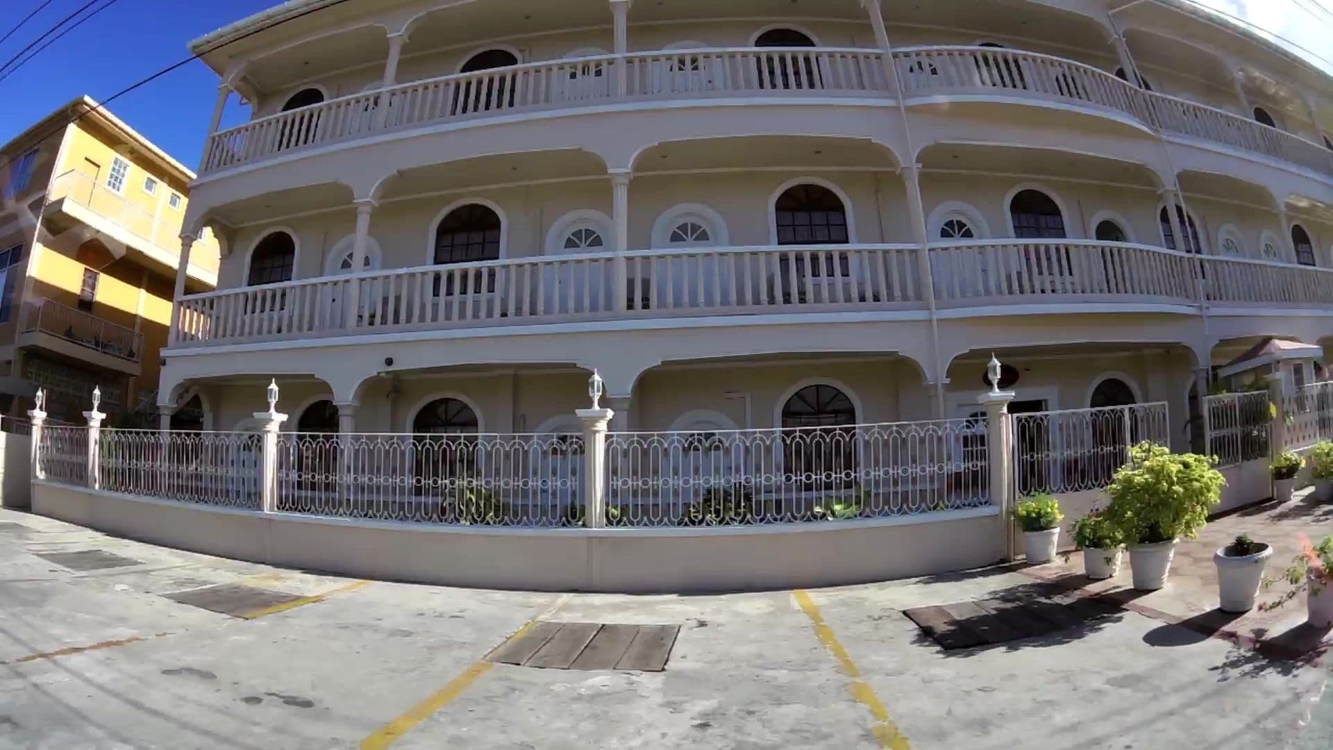 Street view near Tropical View, Georgetown — © kaartcam (CC BY-SA · Mapillary)