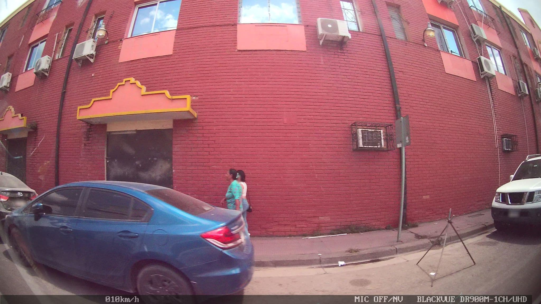 Street view near Hotel Bolibar, San Pedro Sula — © kaart_4 (CC BY-SA · Mapillary)