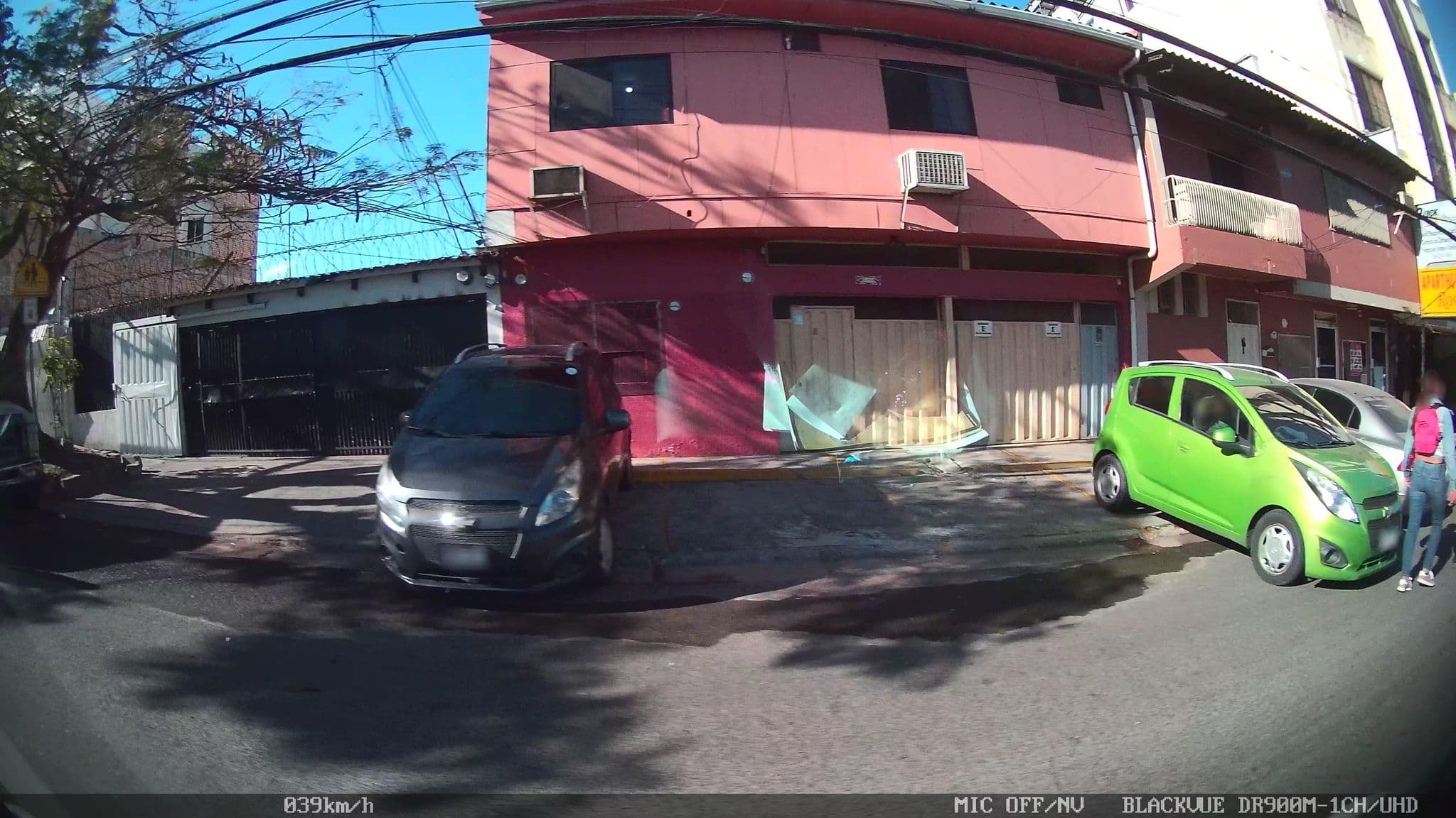 Street view near ApartHotel Ros, Tegucigalpa — © kaart_4 (CC BY-SA · Mapillary)
