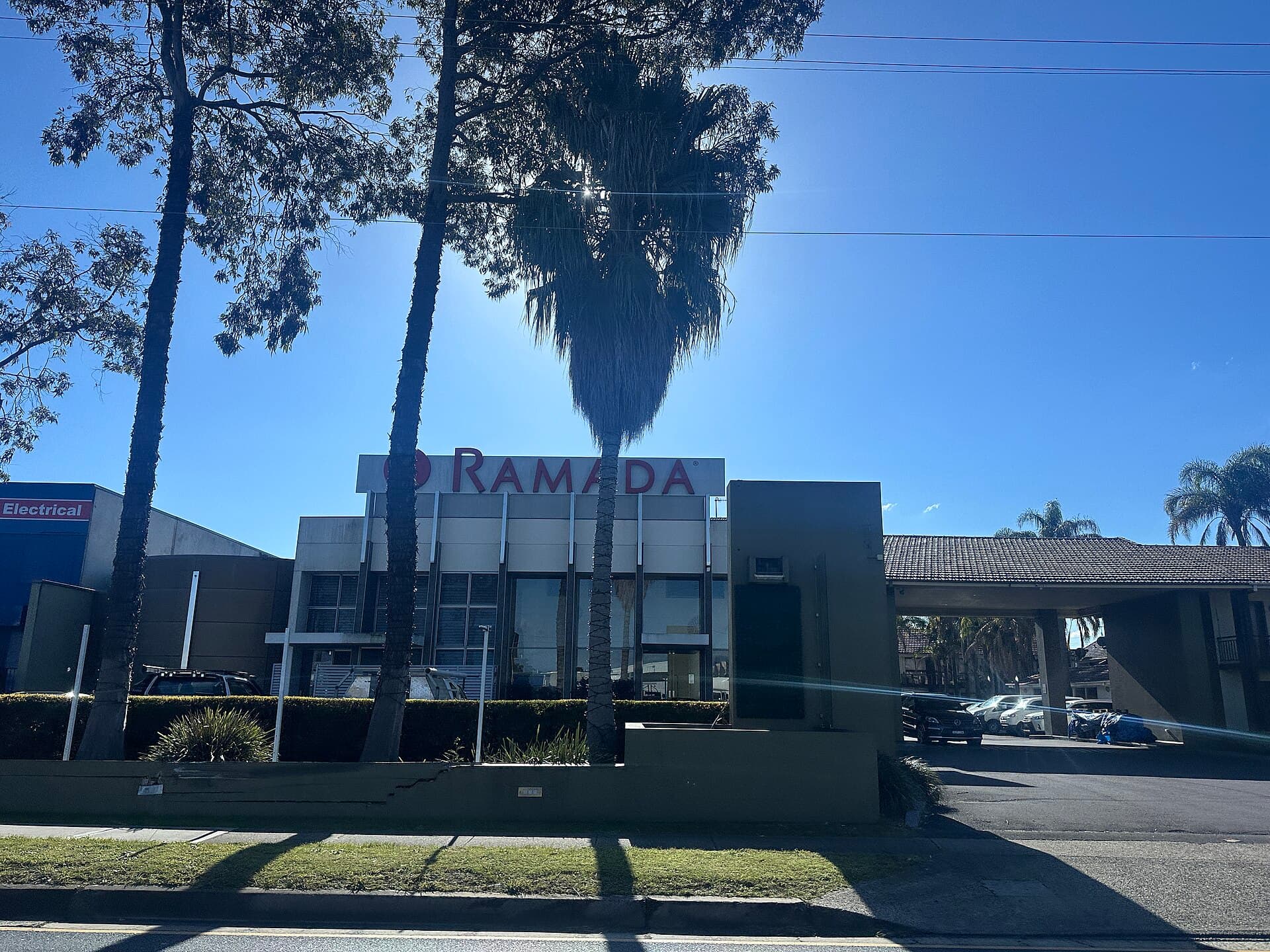 Ramada Hotel and Suites Sydney Cabramatta (via Wikimedia Commons, CC BY-SA 4.0)