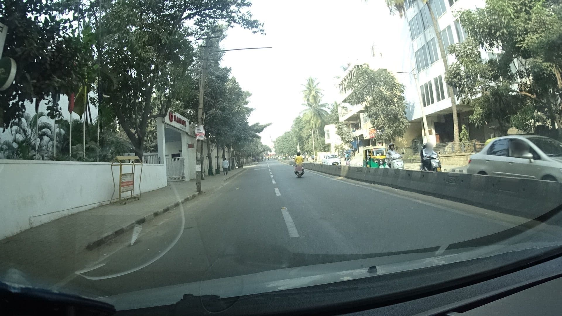 Street view near Hotel Ramada, Bengaluru