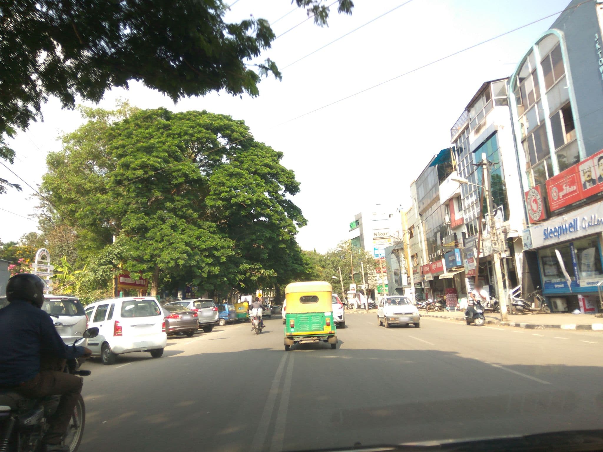 Street view near Janodhaya Working women's hostel, Bengaluru