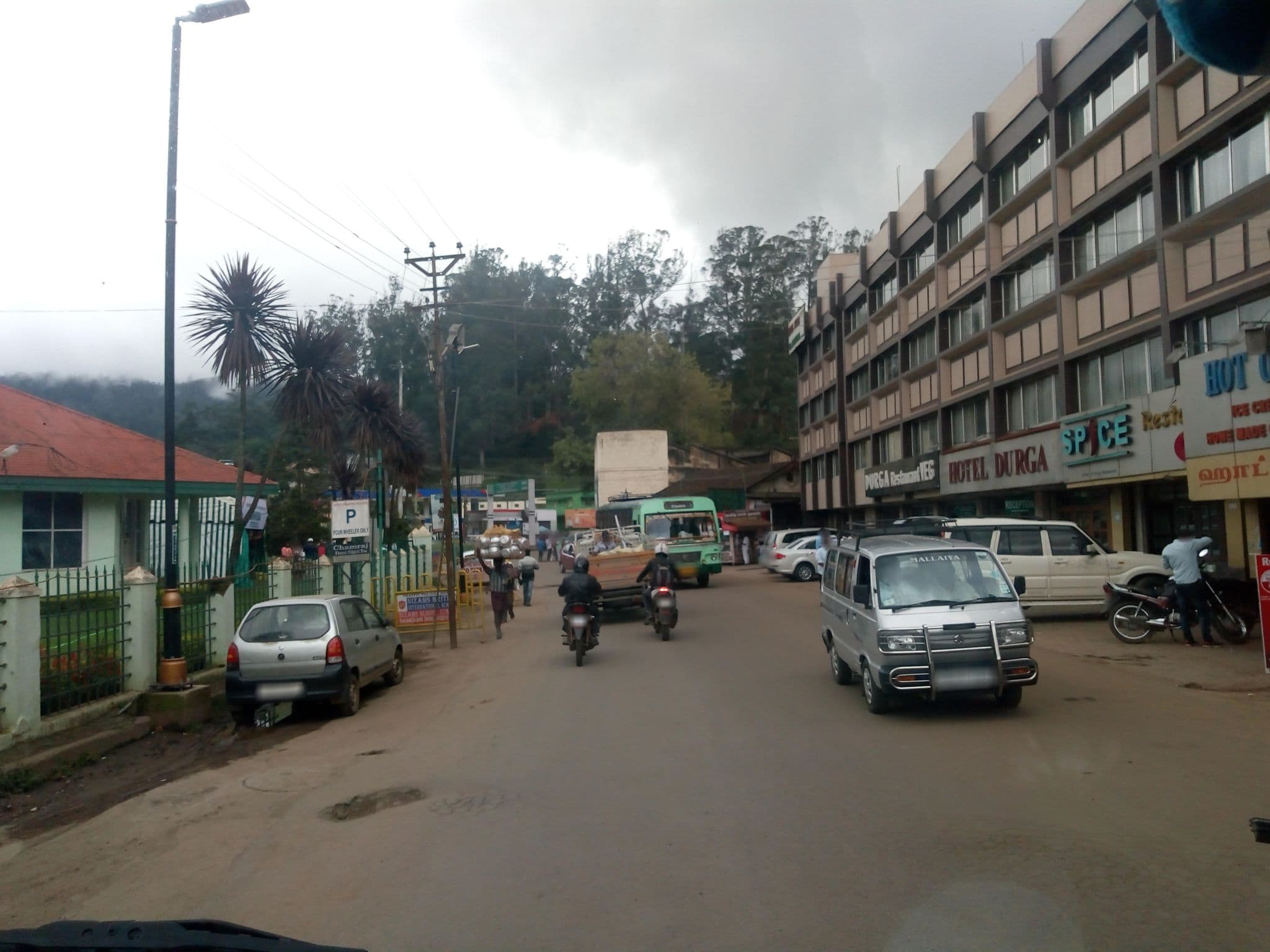 Street view near Preethi Palace, Ooty — © venkanna37 (CC BY-SA · Mapillary)