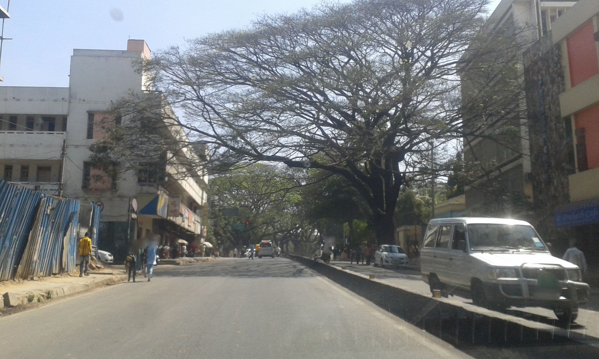 Street view near Prakash Cafe & Lodge, Bengaluru