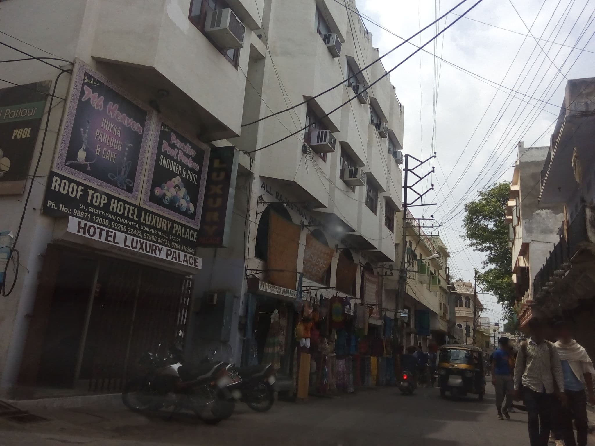 Street view near Luxury Palace, Udaipur