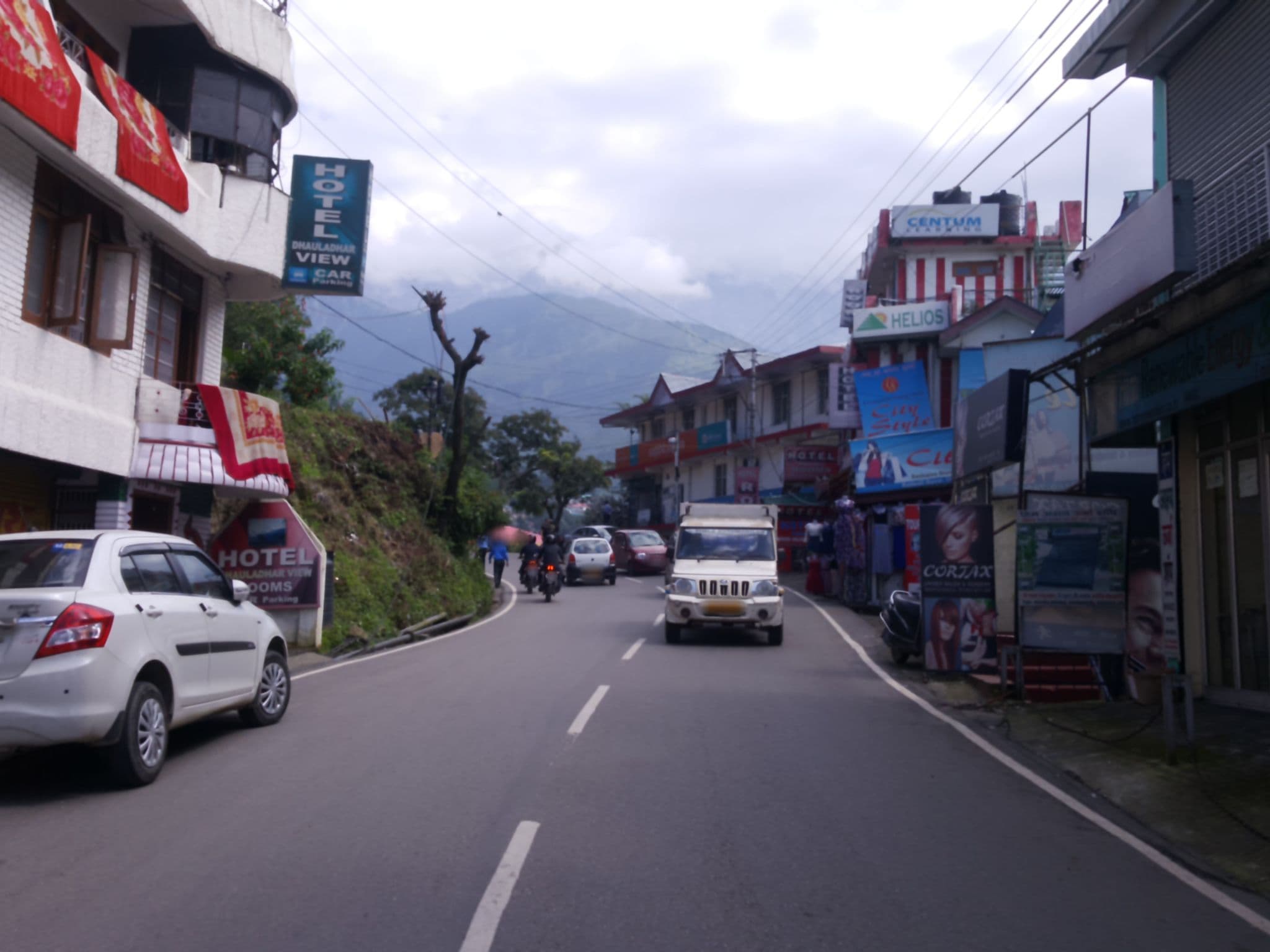 Street view near Sita Palace, Dharamsala