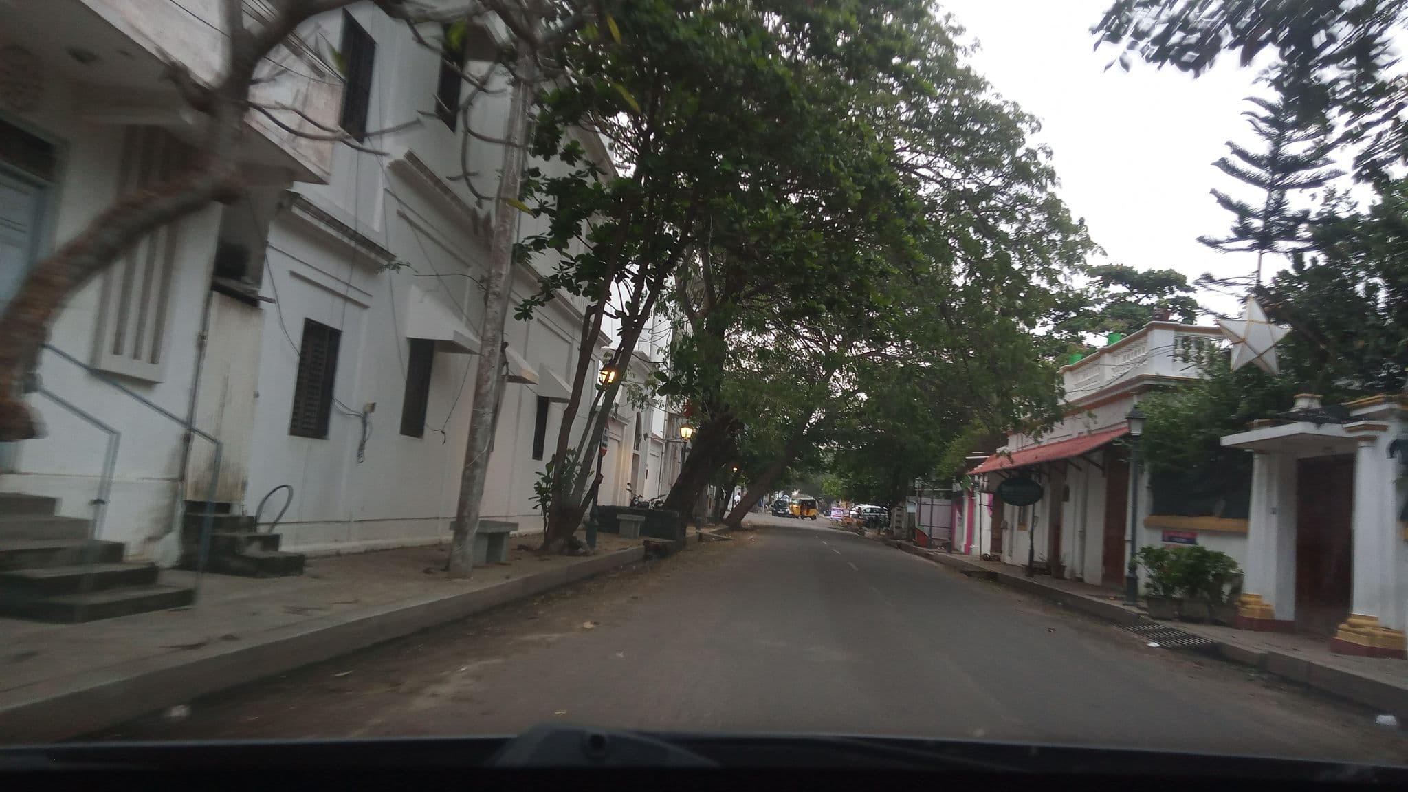 Street view near Pension de Famille de l'Escale, Puducherry — © pradeepbv (CC BY-SA · Mapillary)