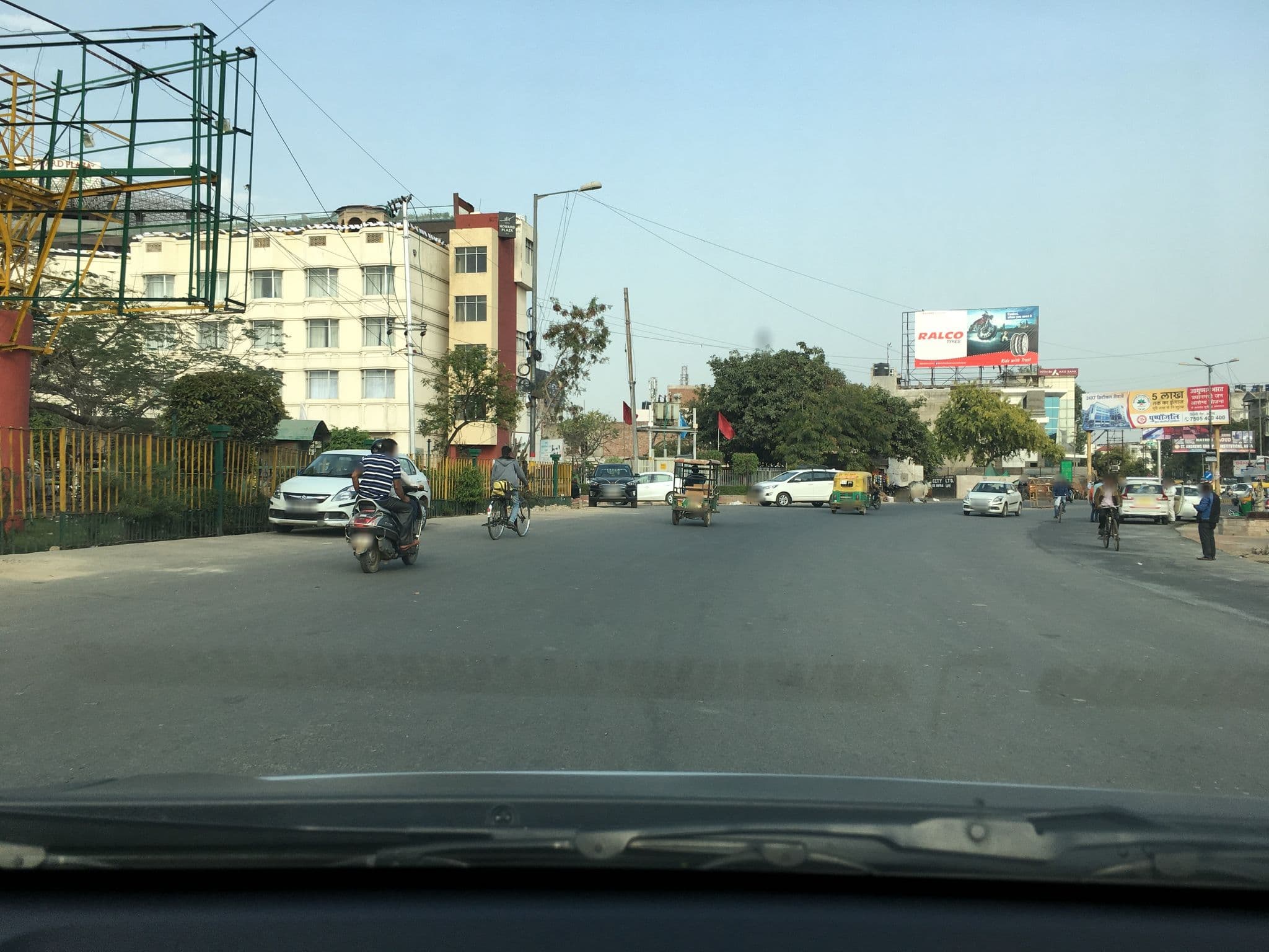 Street view near Hotel Ashish Palace, Agra — © gaurav84 (CC BY-SA · Mapillary)