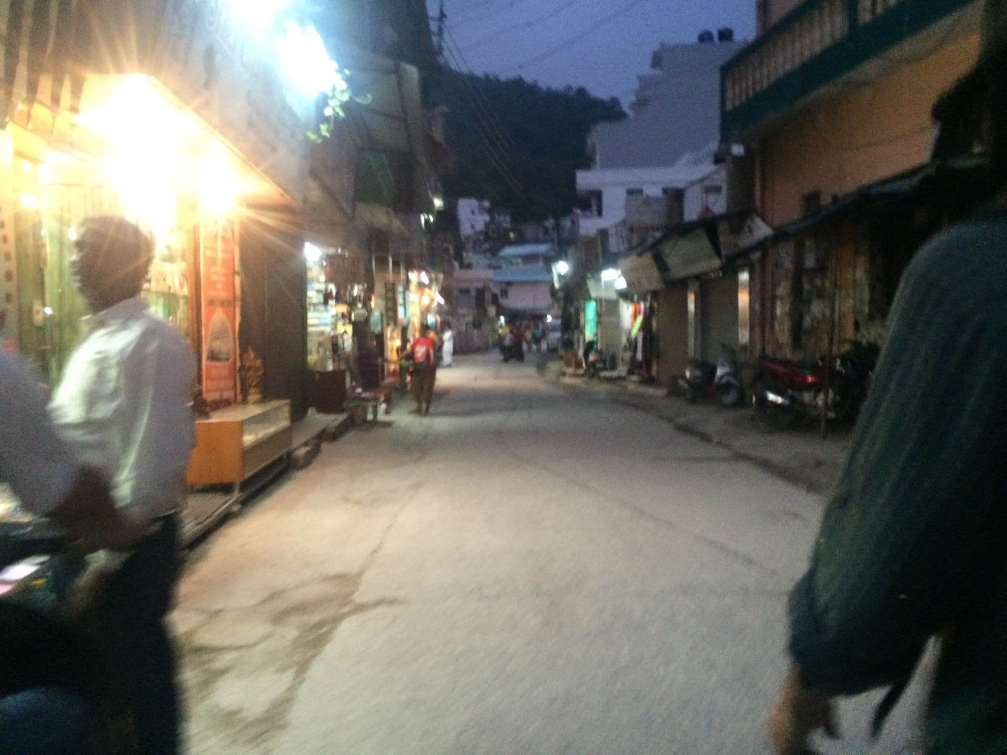 Street view near shiv shanti guesthouse, Rishīkesh