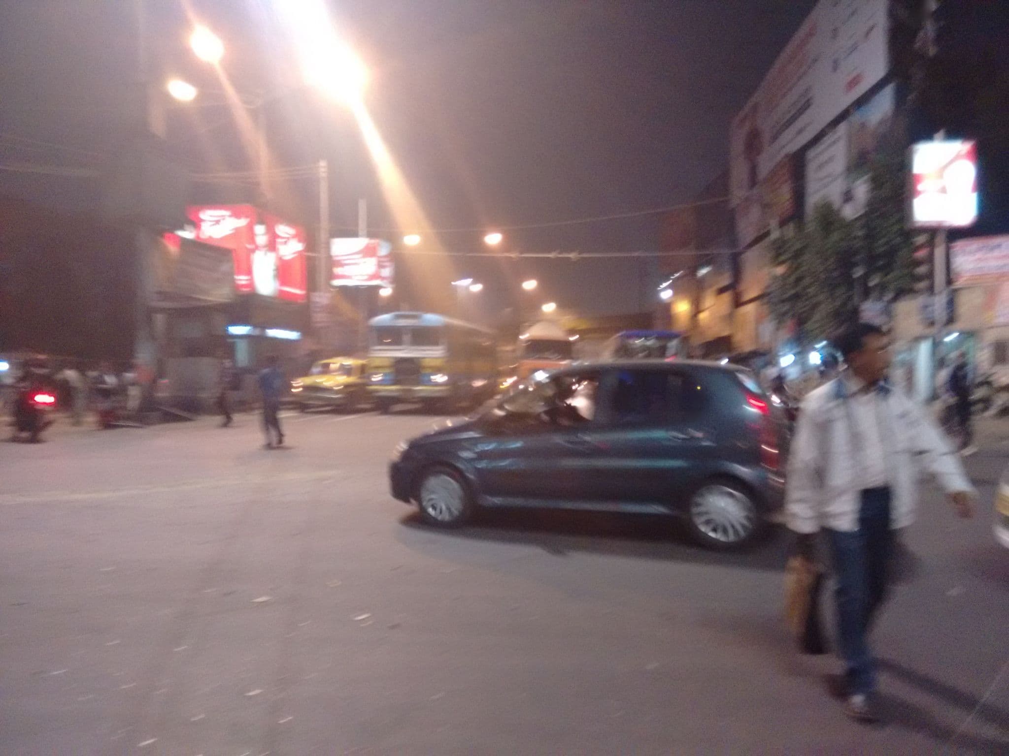 Street view near Gateway continental restaurant, Dam Dam — © tatai (CC BY-SA · Mapillary)