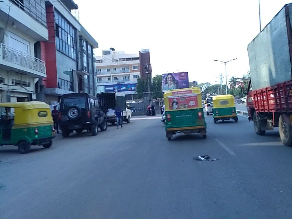 Street view near Supreme, Bengaluru