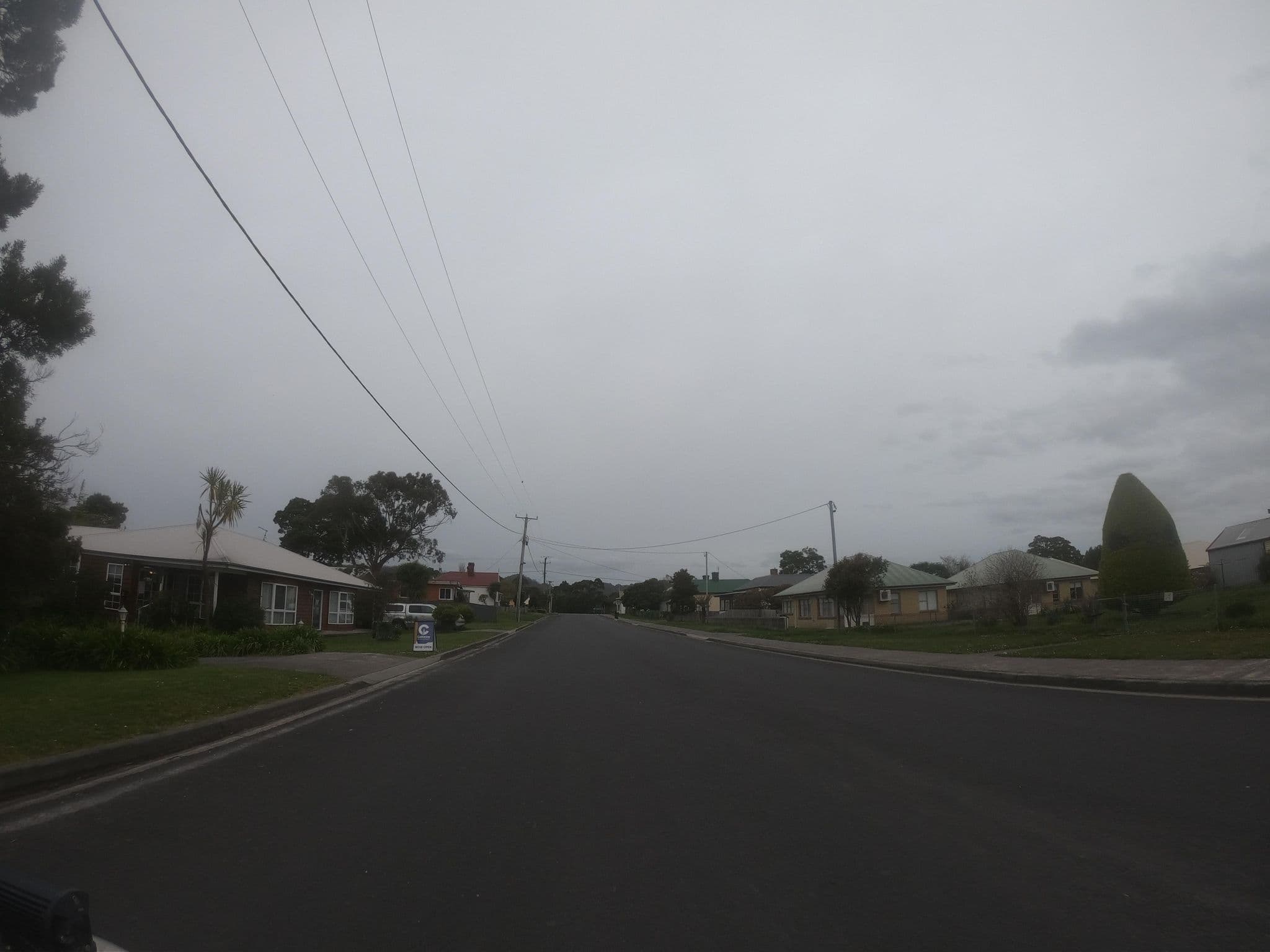 Street view near Castaway Holiday Apartments, Sheffield — © tastrax (CC BY-SA · Mapillary)