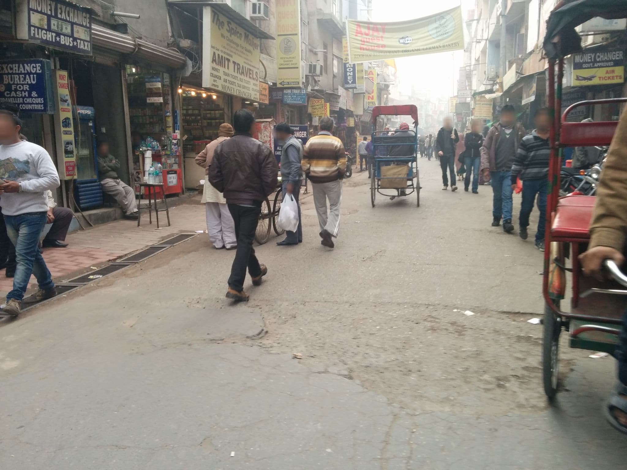 Street view near Ajay Guesthouse, New Delhi — © sashazykov (CC BY-SA · Mapillary)
