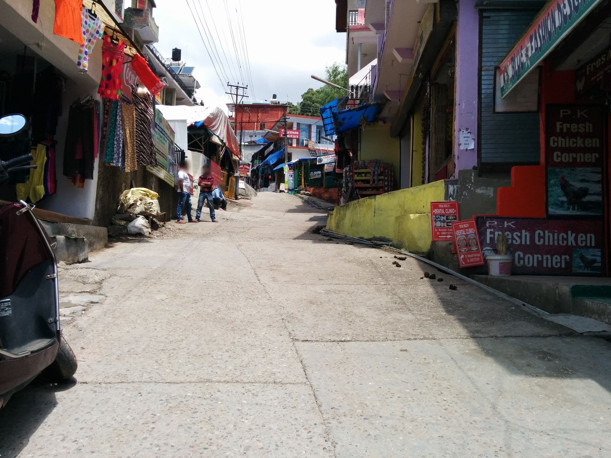 Street view near Hotel Highland Bhagsu, Dharamsala
