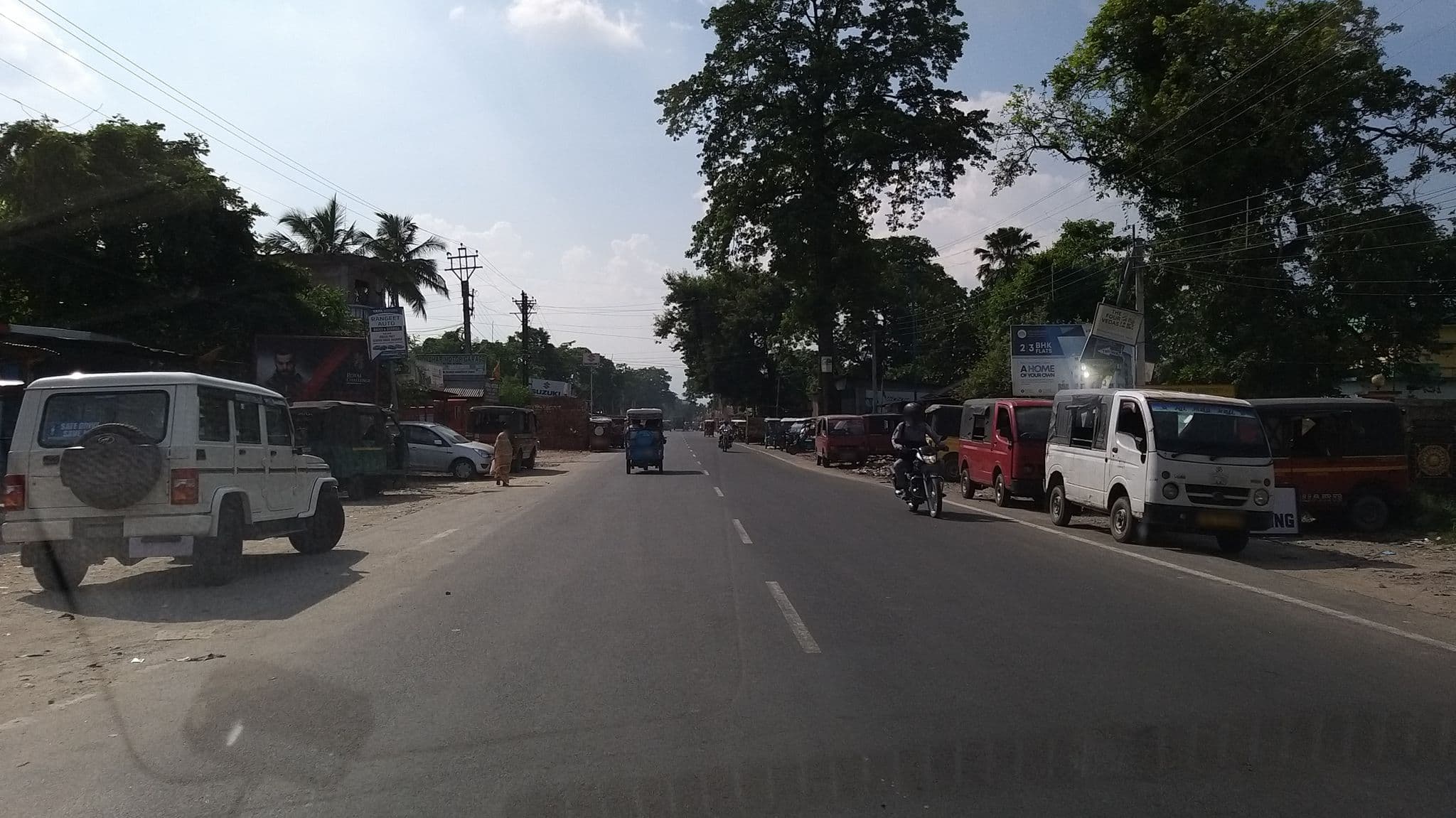 Street view near Dolphin Hotel, Siliguri — © tasauf1980 (CC BY-SA · Mapillary)