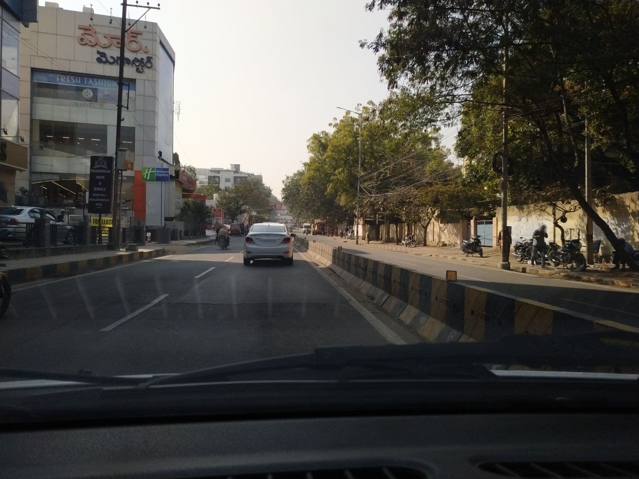 Street view near Hotel Caspia Pro Banjara Hills, Hyderabad — © sniper (CC BY-SA · Mapillary)